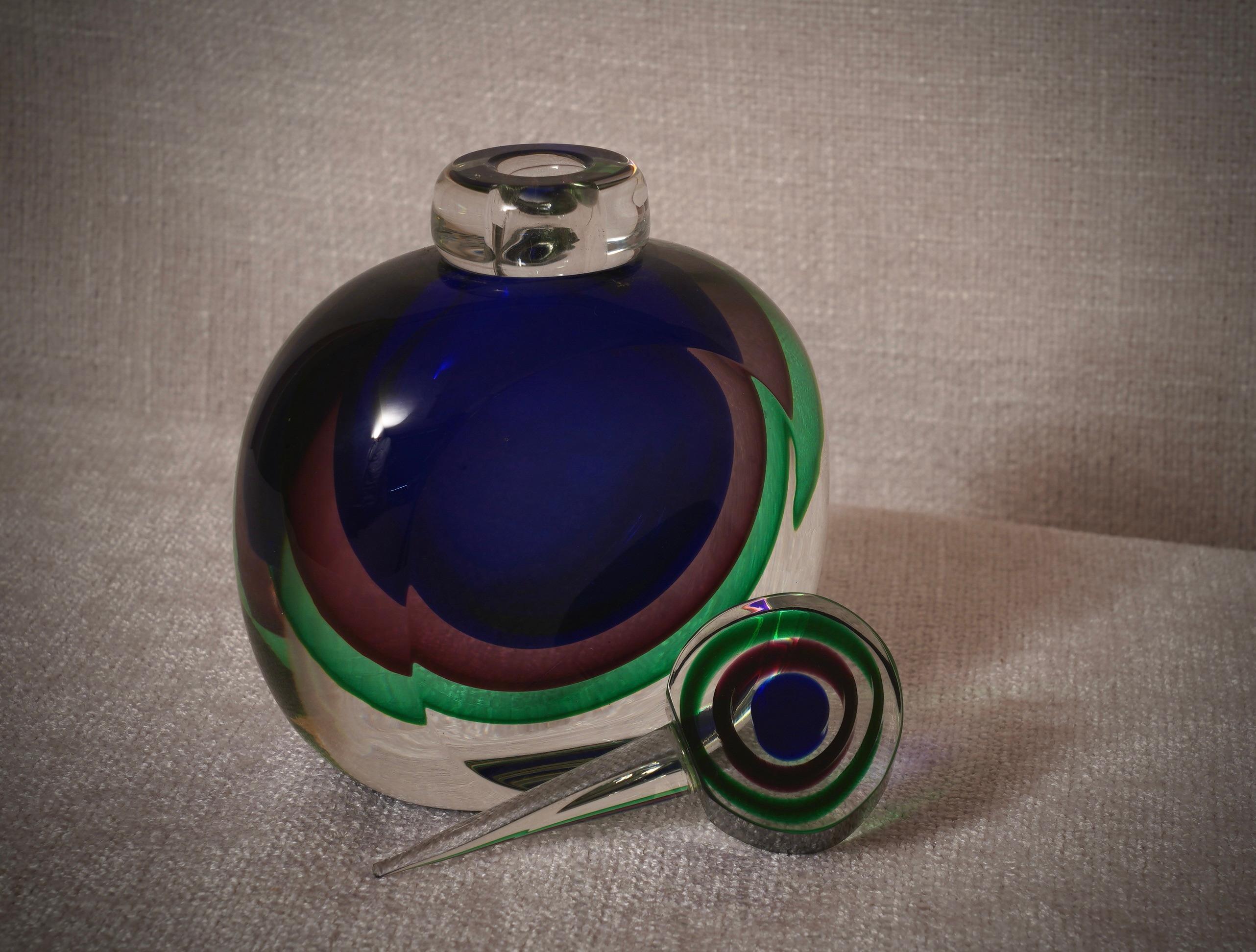 Murano Blau und Grün Parfümflasche, 1990 (Moderne der Mitte des Jahrhunderts) im Angebot