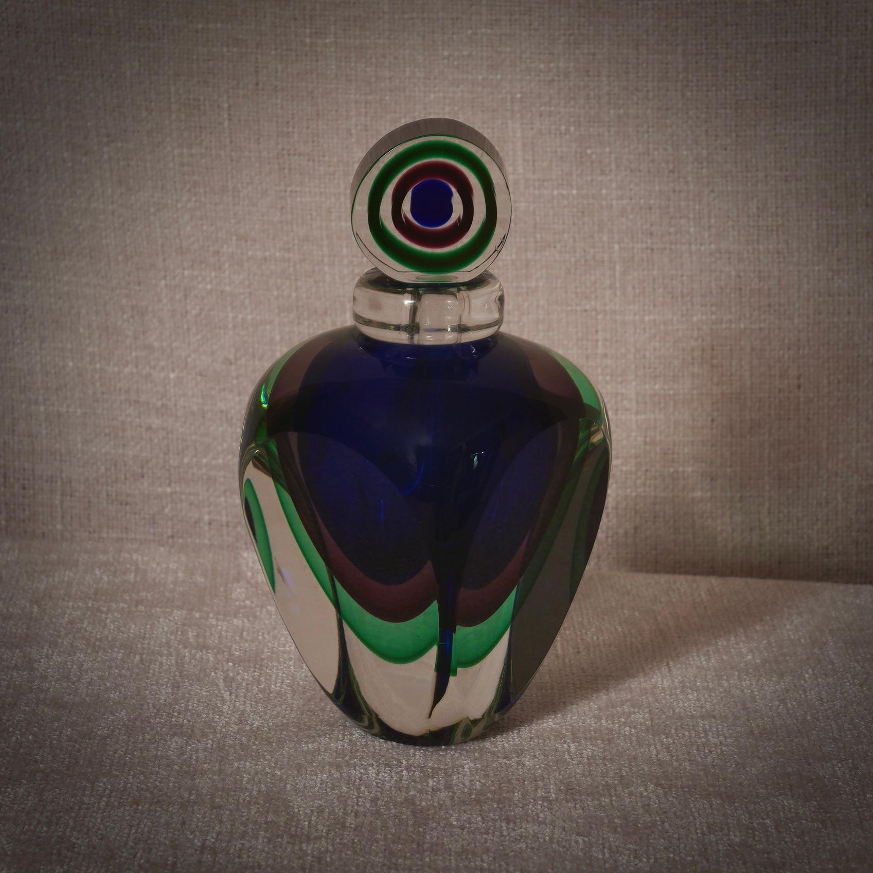 Murano Blau und Grün Parfümflasche, 1990 im Angebot 1