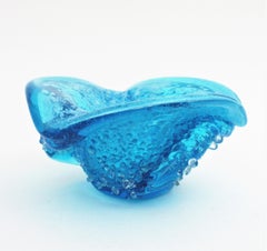 Tafelaufsatz Schale aus blauem Muranoglas mit aufgesetzten Klarglastropfen
