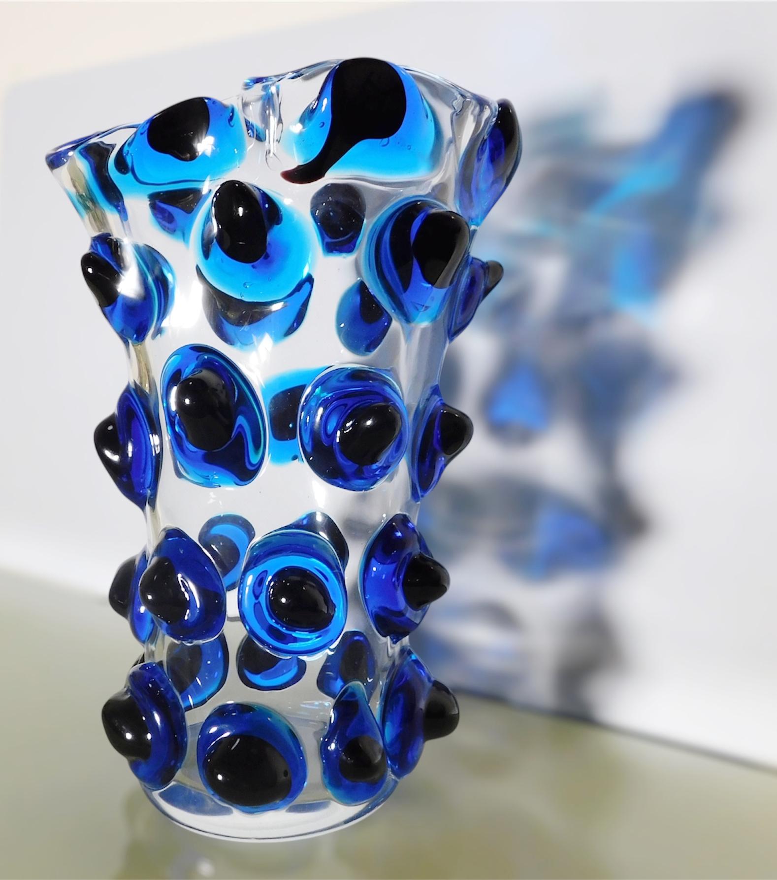 Moderno Vaso Bugnato Blu di Murano di Giuliano Busato in vendita