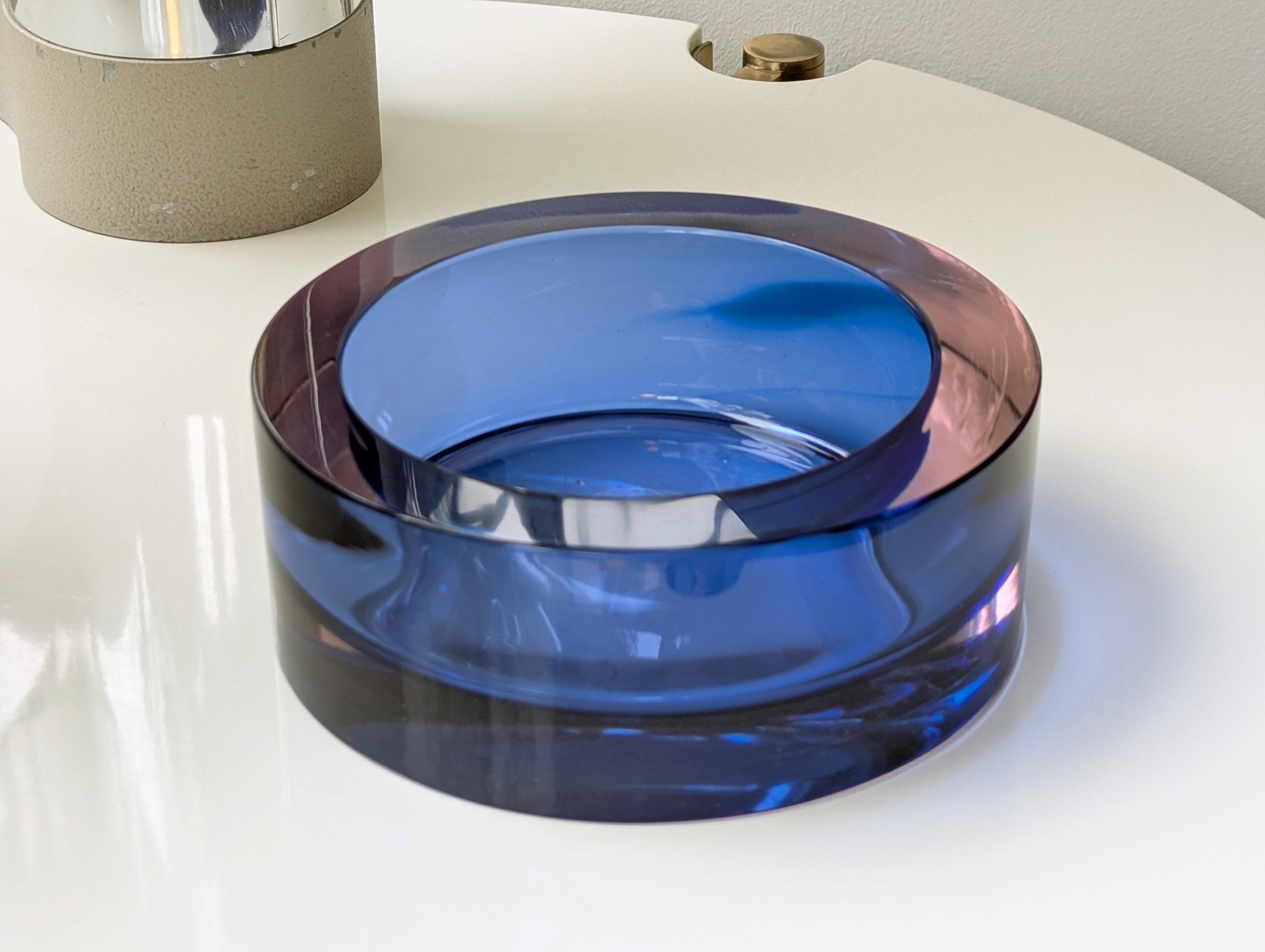 Murano blue & clear sommerso glass centerpiece/bowl by Seguso For Sale 4