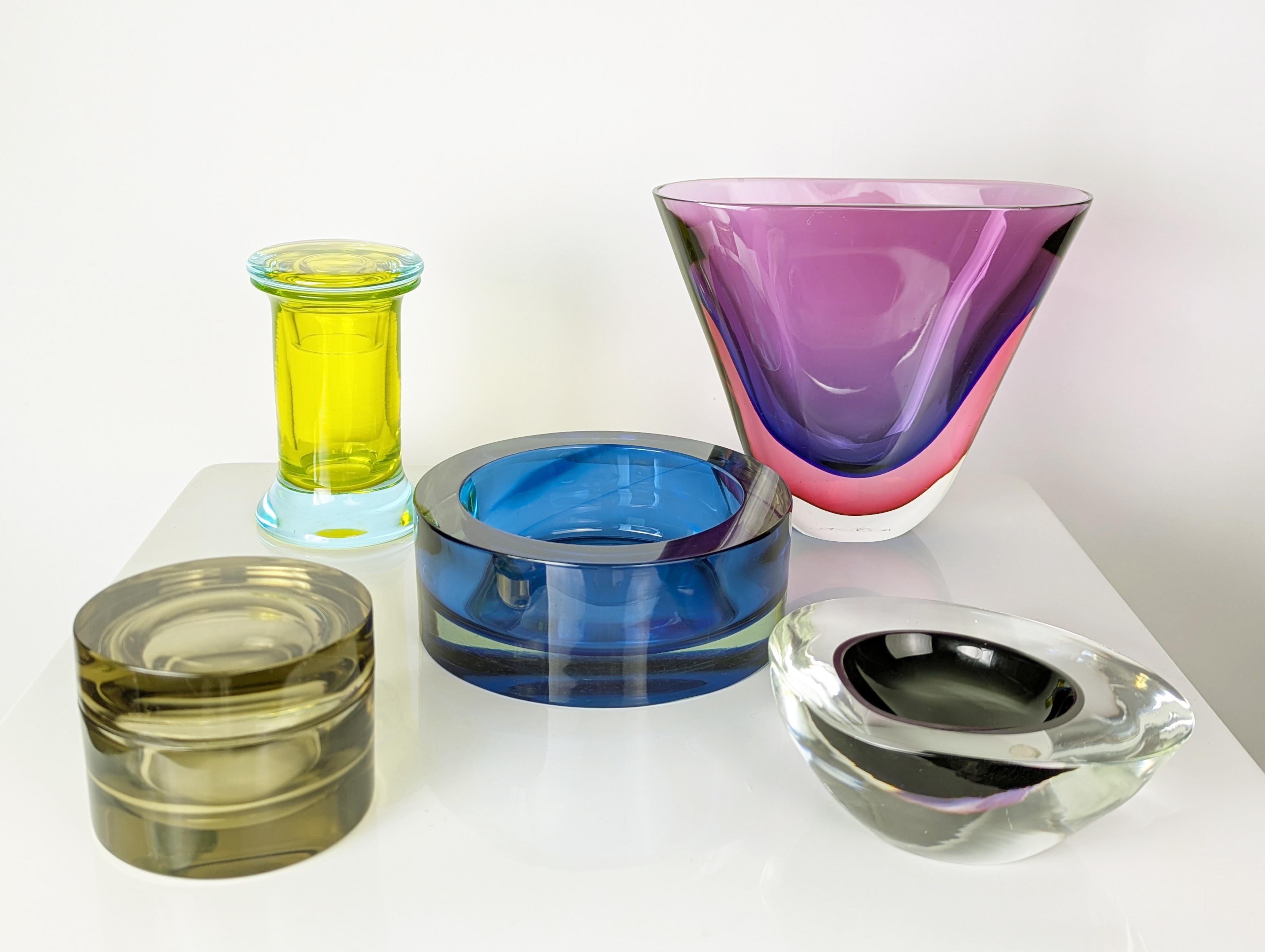 Mid-20th Century Murano blue & clear sommerso glass centerpiece/bowl by Seguso For Sale
