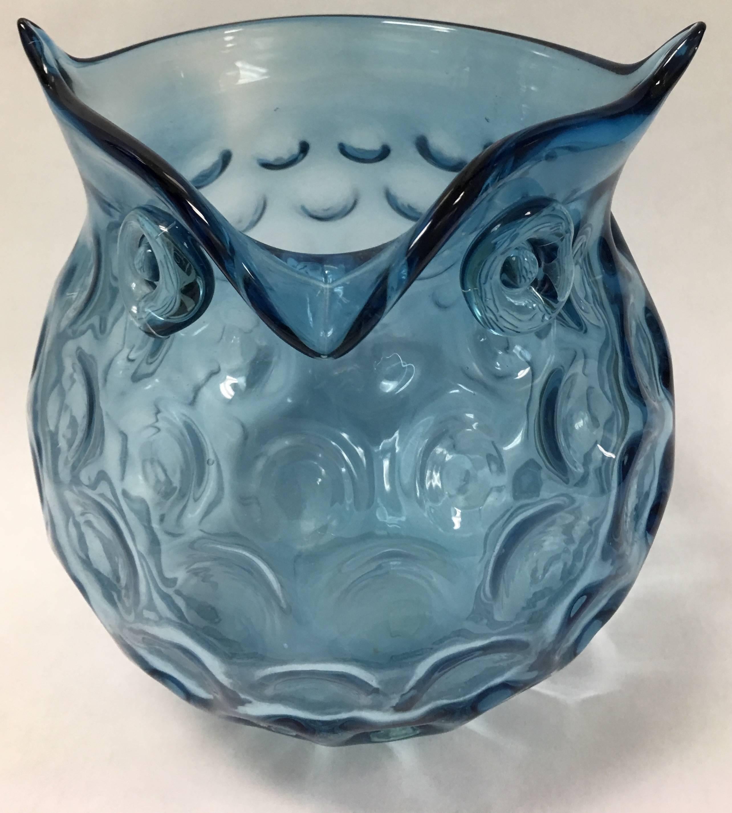 Murano Blue Glass Owl Shaped Bowl In Good Condition In Stamford, CT