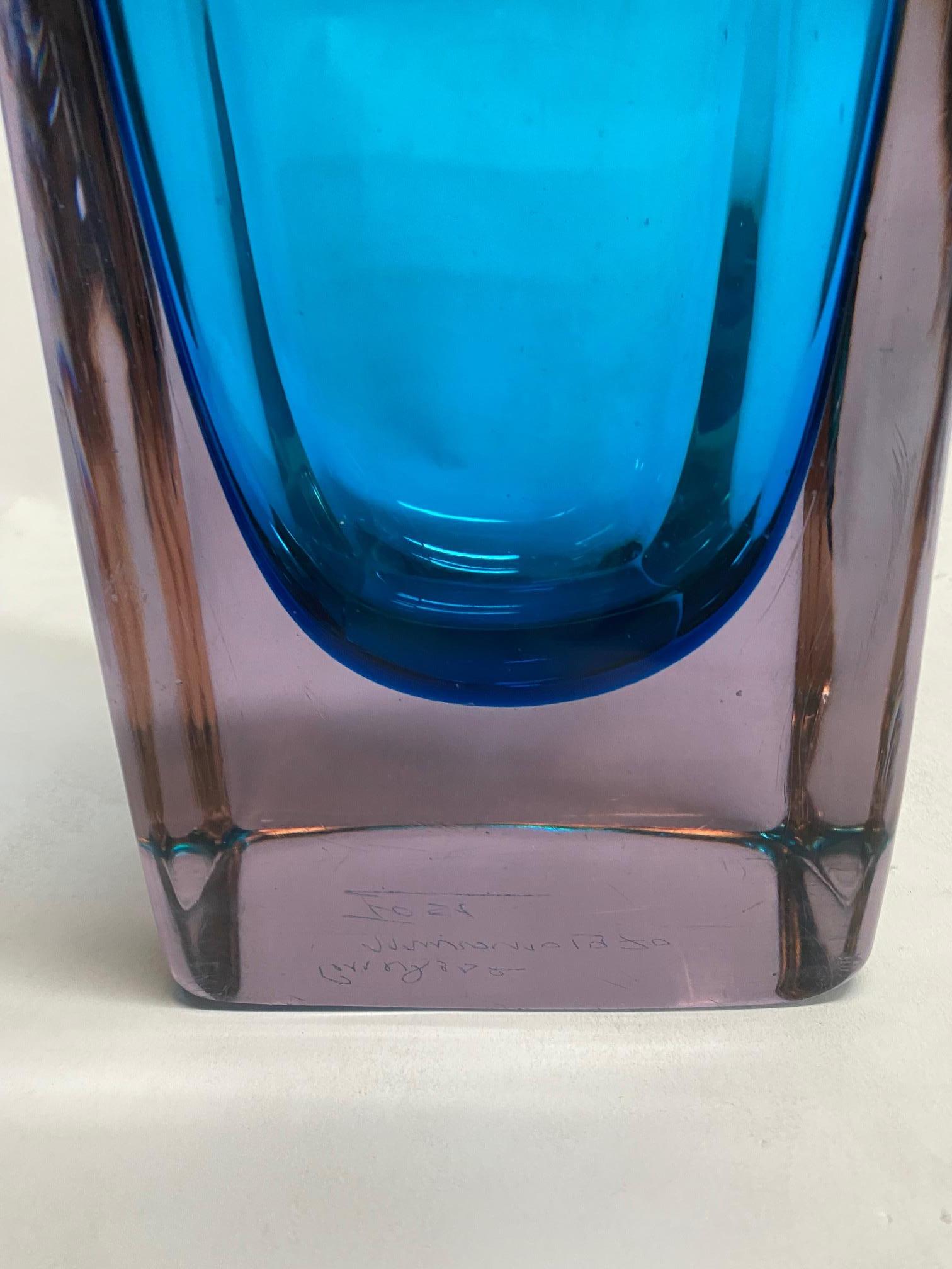 Vase Sommerso en verre de Murano bleu de Fabio Tosi pour Cenedese en vente 5