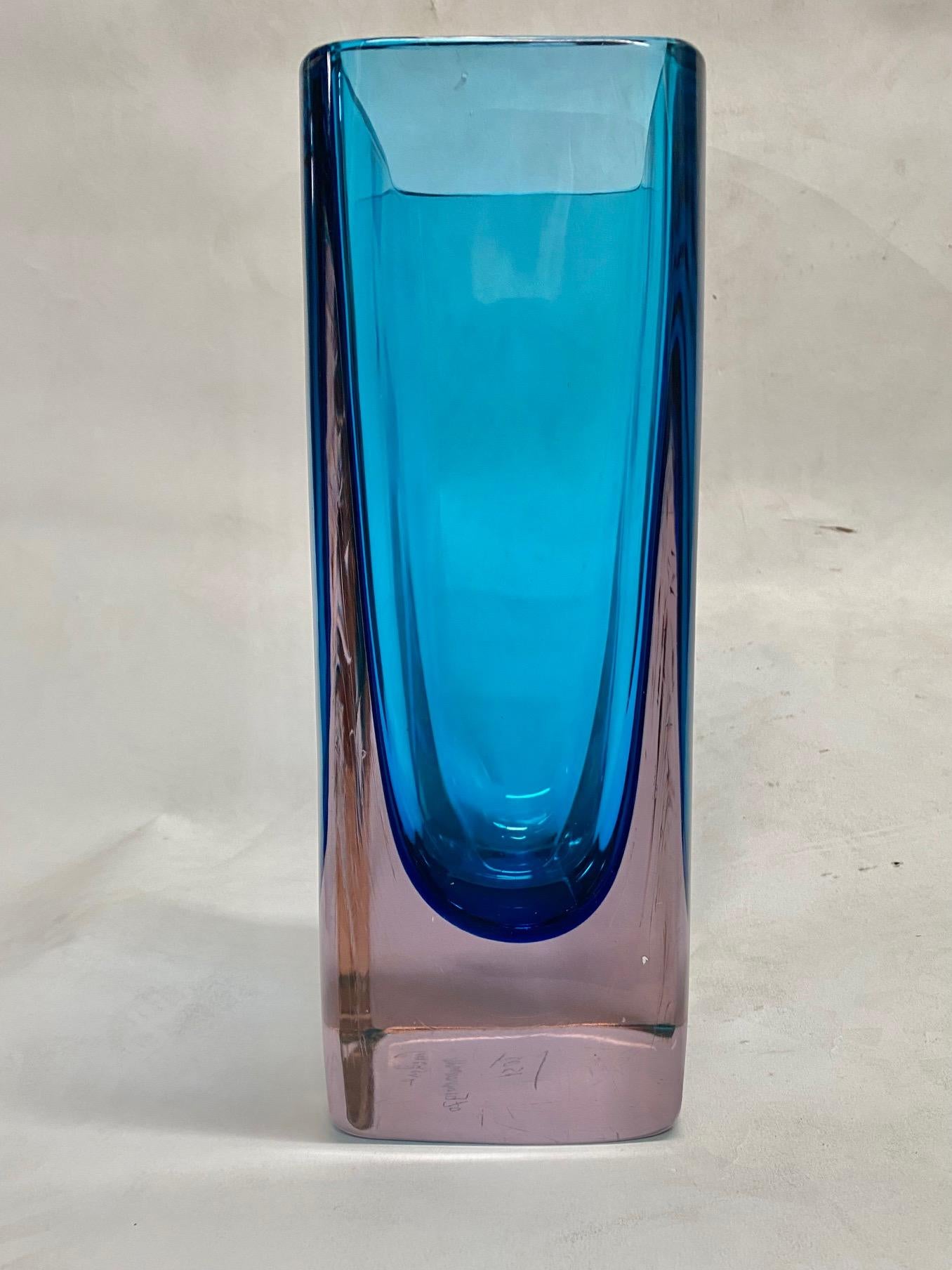 Murano Blue Glass “Sommerso” Vase by Fabio Tosi for Cenedese In Good Condition For Sale In Montreal, QC