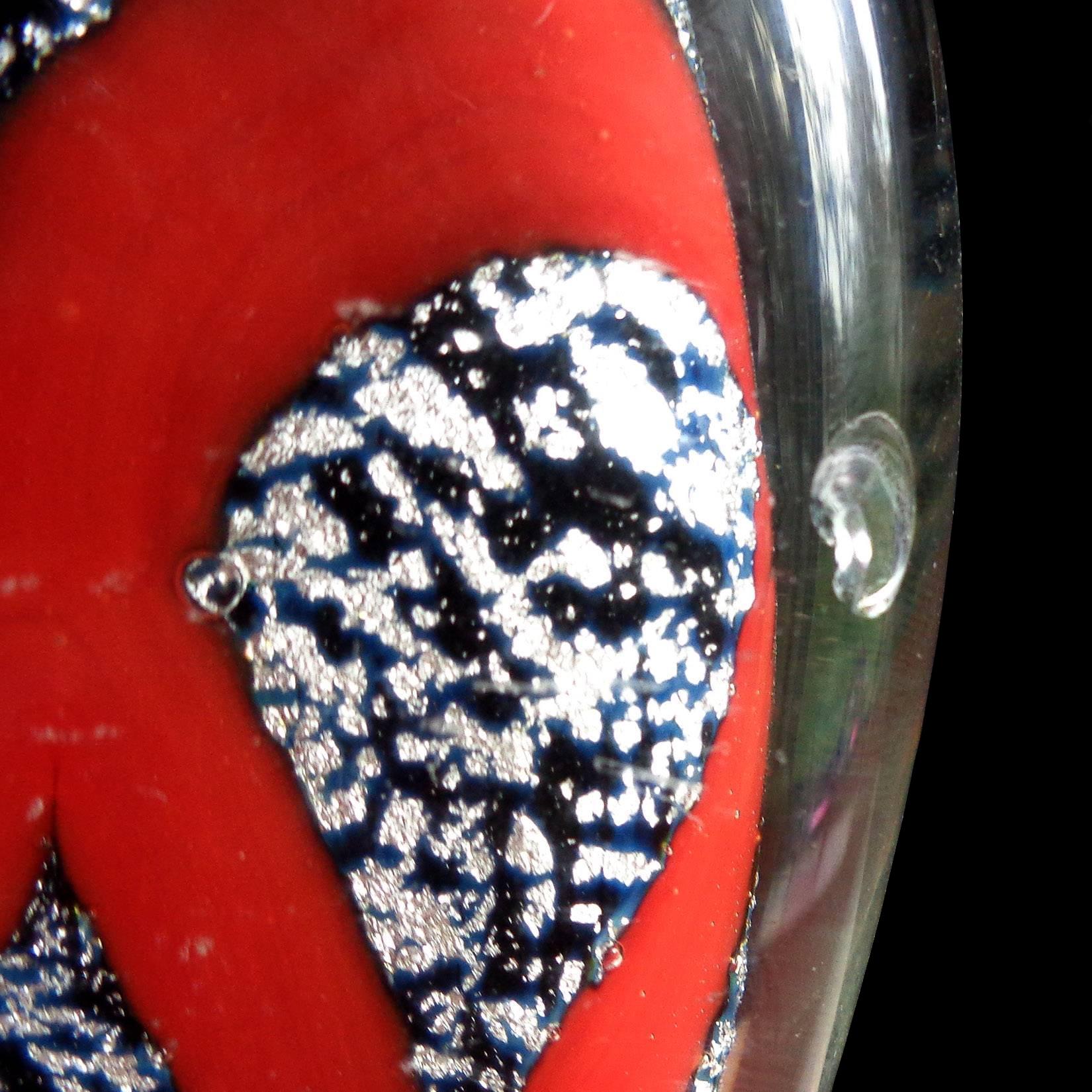 Murano Azul Rojo Oro Plata Motas Arte Italiano Vidrio Pescado Pisapapeles Escultura en Bueno estado para la venta en Kissimmee, FL