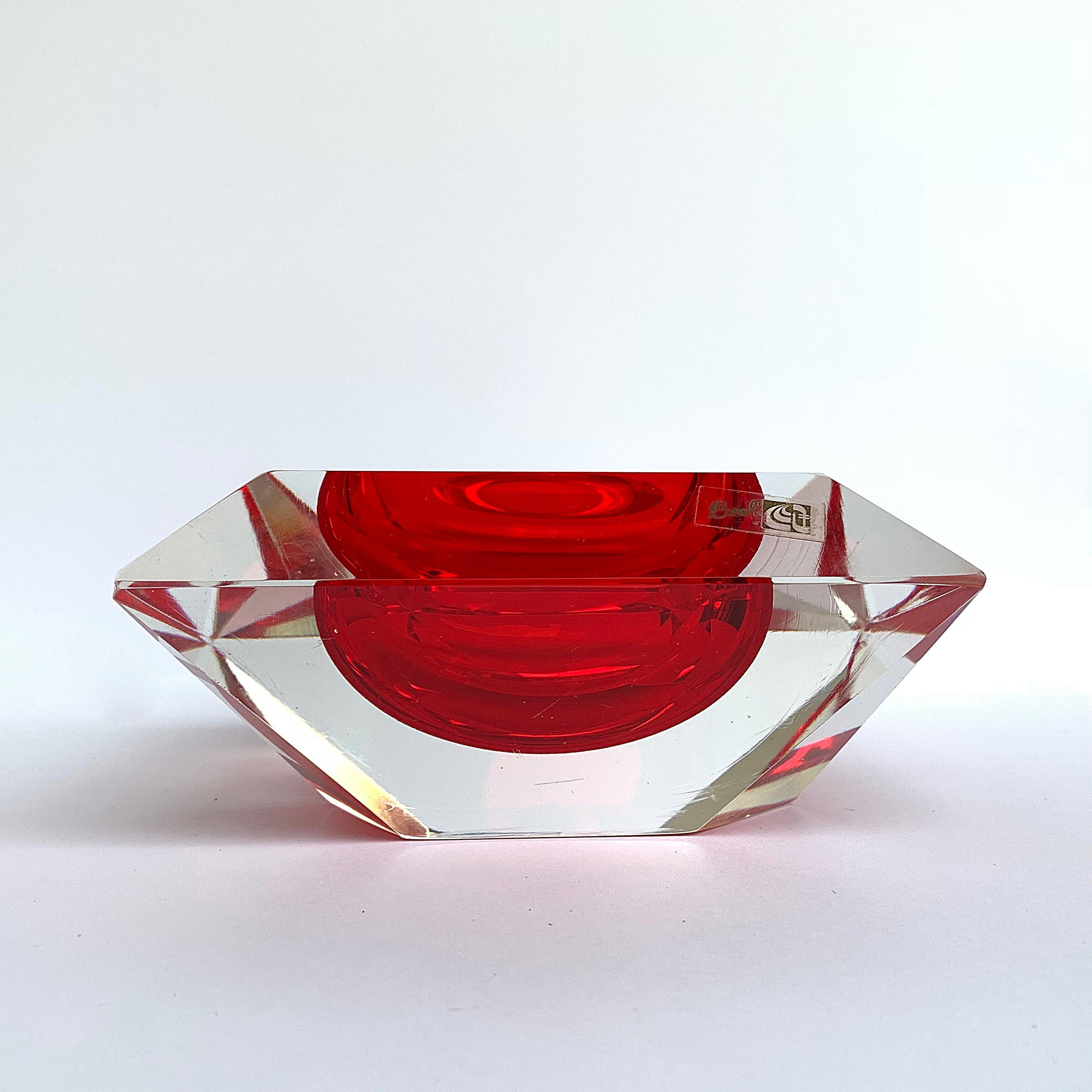 Italian Murano bowl, Flavio Poli, submerged glass. Cut and ruby ​​color, Italy, 50s For Sale