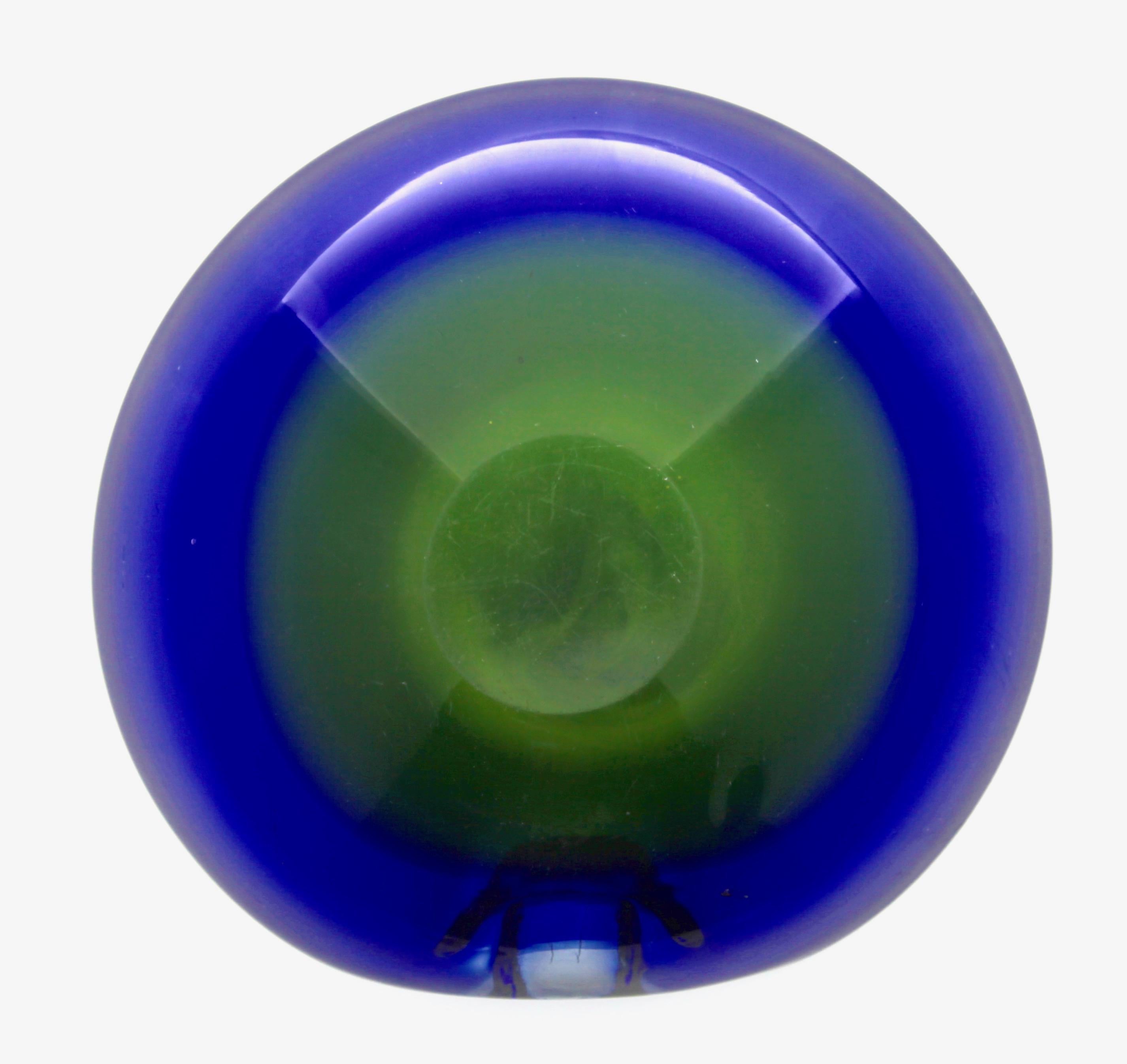 Mid-20th Century Murano Bowl in Cobalt Blue Mouth Blown Art Glass, Italian Design, 1960s