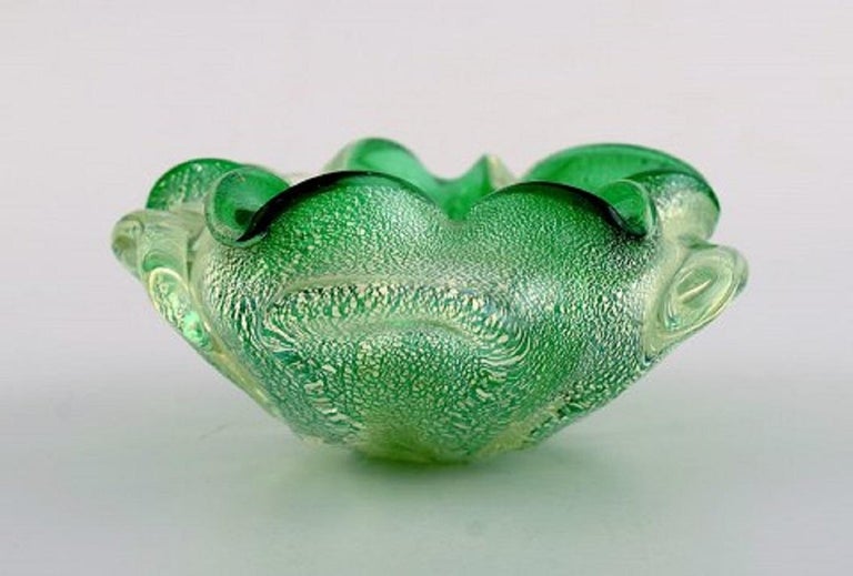 Mid-Century Modern Murano Bowl in Green and Clear Mouth Blown Art Glass, Wavy Shape, 1960s For Sale