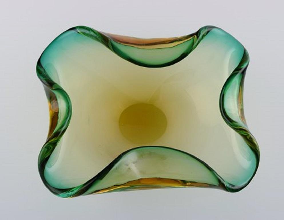 Mid-Century Modern Murano Bowl in Greenish Mouth Blown Art Glass, Italian Design, 1960s