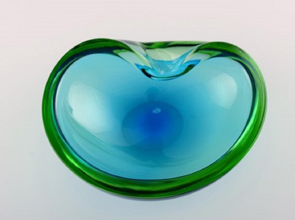 Murano Bowl in Light Blue Mouth Blown Art Glass, Italian Design, 1960s In Excellent Condition In Copenhagen, DK