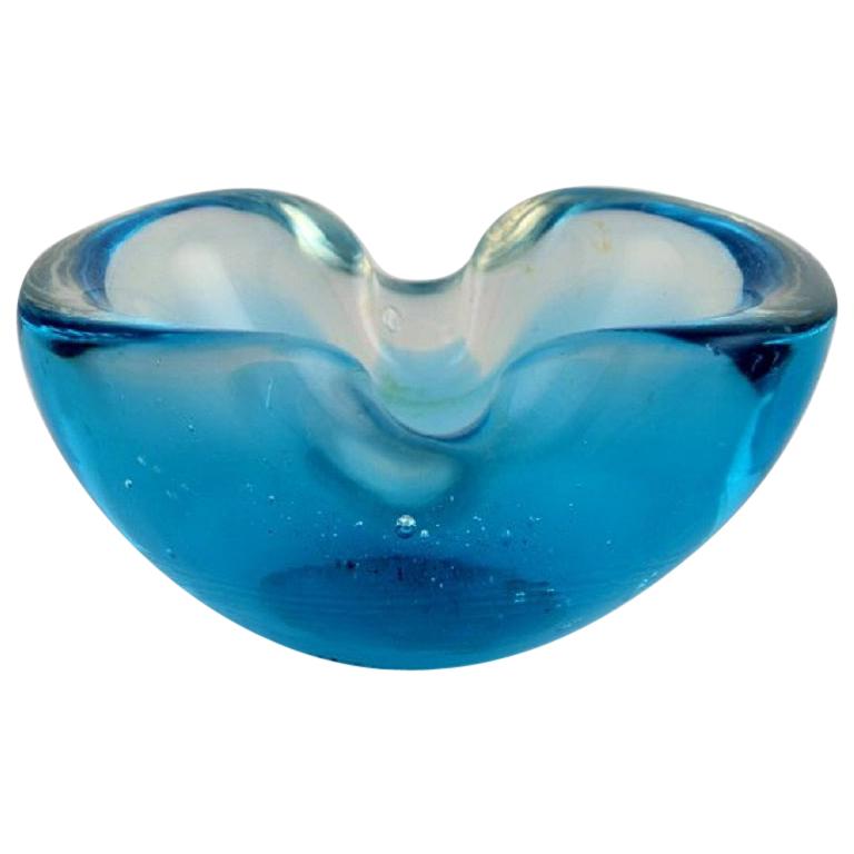Murano Bowl in Light Blue Mouth Blown Art Glass, Italian Design, 1960s