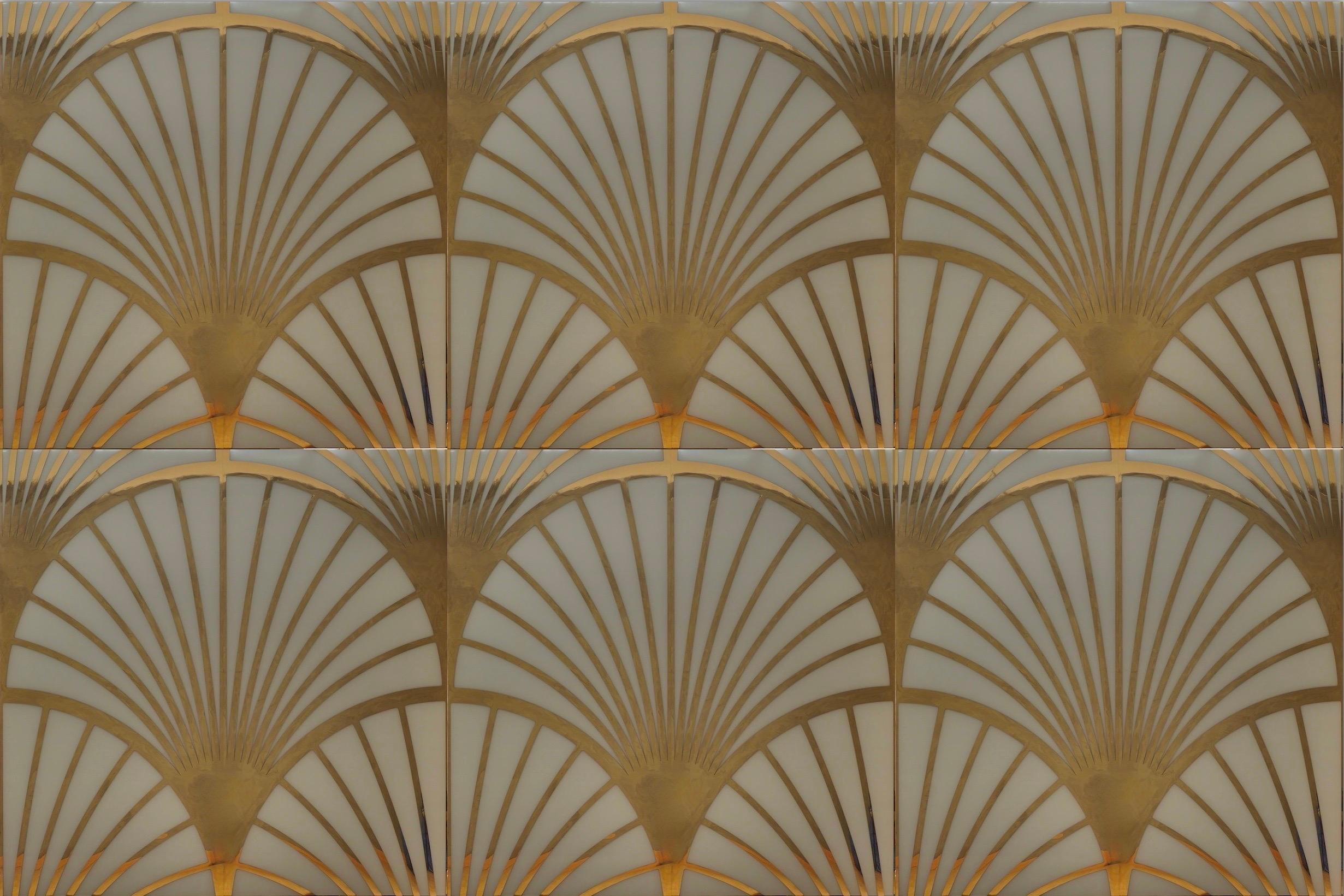 Panneau mural en laiton et verre de Murano (55x55 pouces), 2020 en vente 2