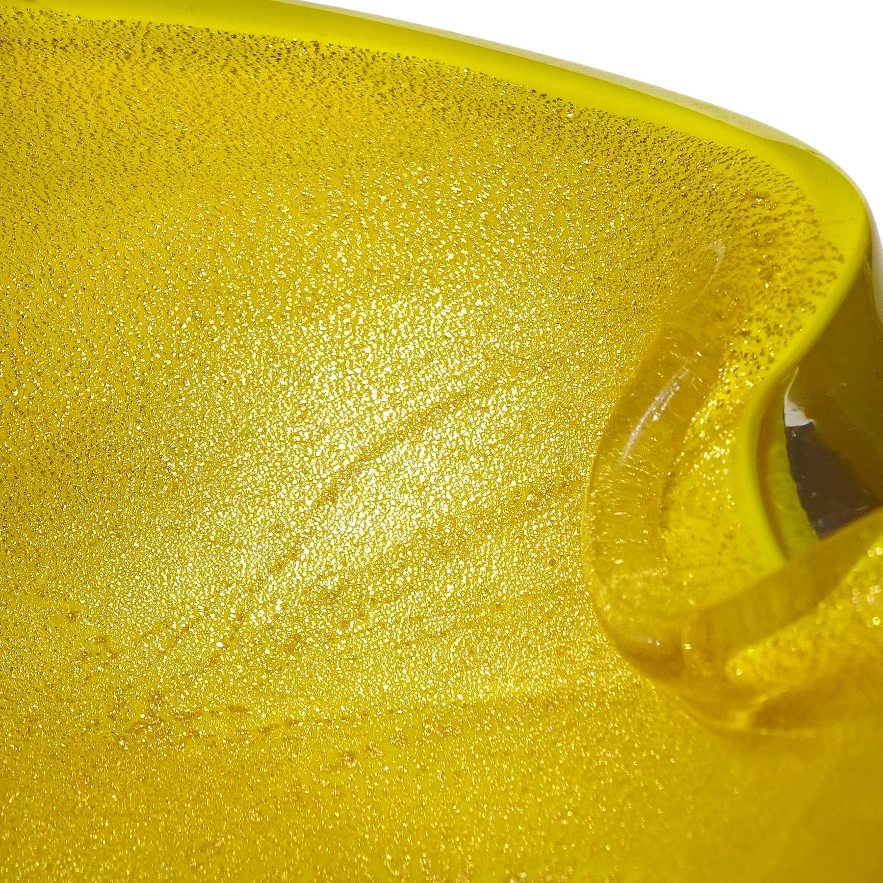 Murano Bright Yellow Gold Flecks Vintage Italian Art Glass Heart Bowl Ashtray For Sale 1