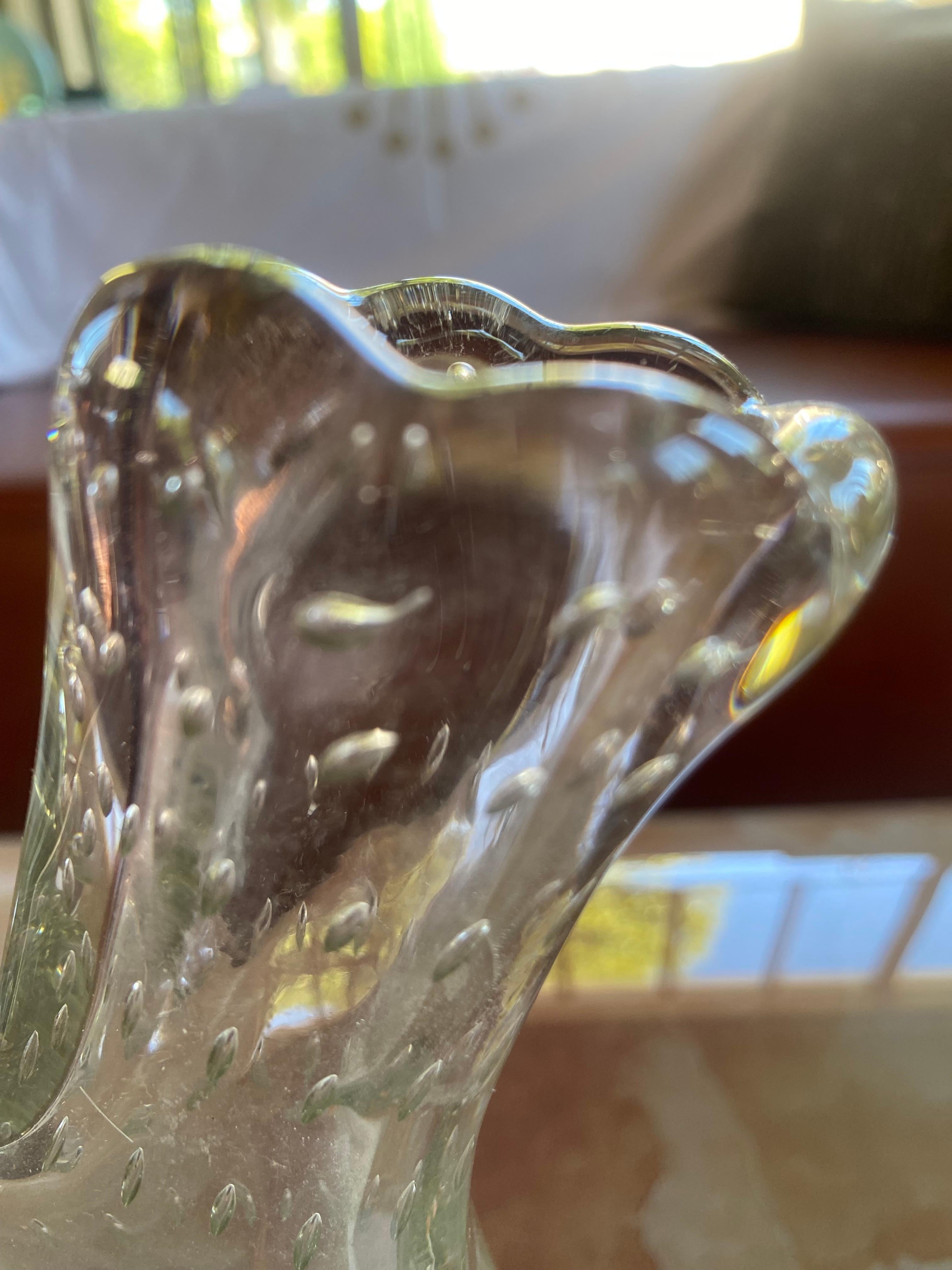 Art Glass Murano Bubbled glass vase Transparent with purple reflections on both necks 1978 For Sale