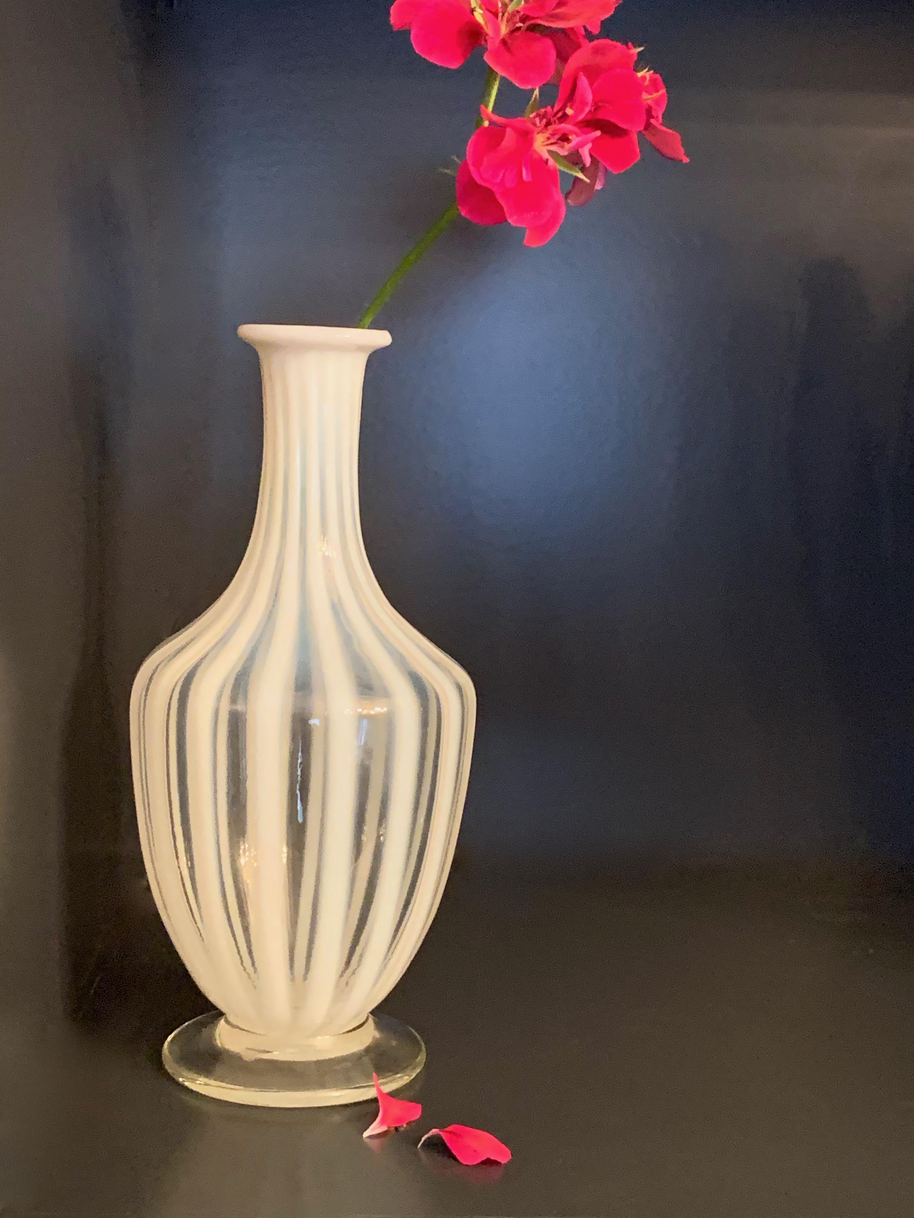 A Classic design bud vase of Murano glass Italy. A wonderful addition to any table or shelf, and perfectly decorative without a flower in sight
