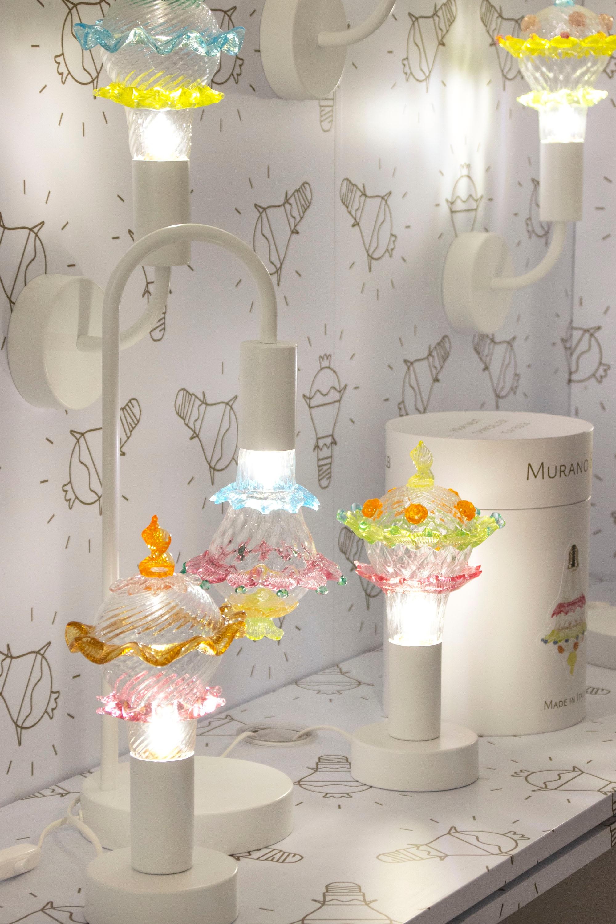 Murano Bulb - Hand-blown warm white dimmable hand-blown light fixture - ISABELLA In New Condition For Sale In Los Angeles, CA