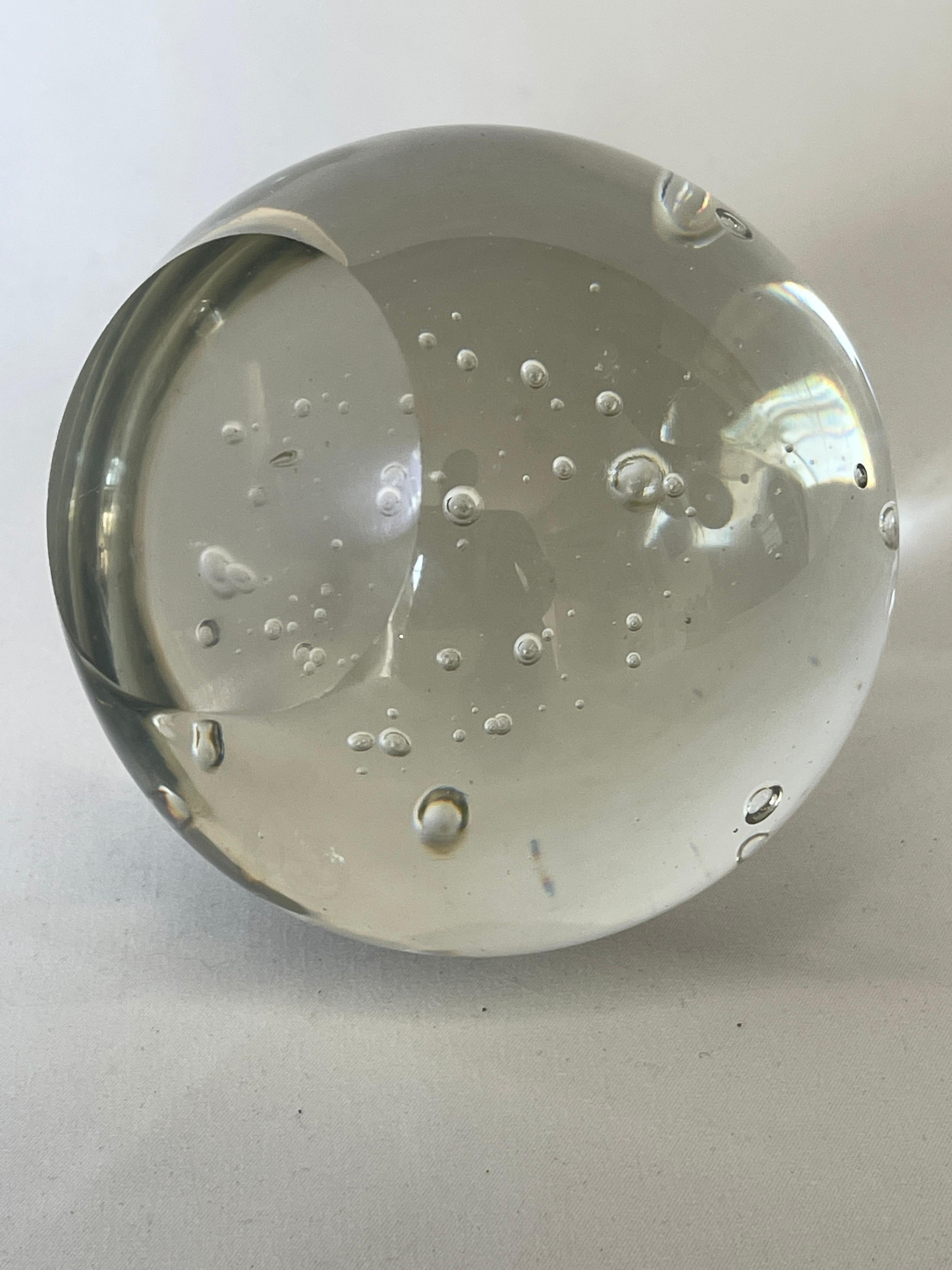 Murano Bullicante Clear Bubble Glass Sphere W/ Brass Plated Pedestal Base In Good Condition For Sale In New York, NY