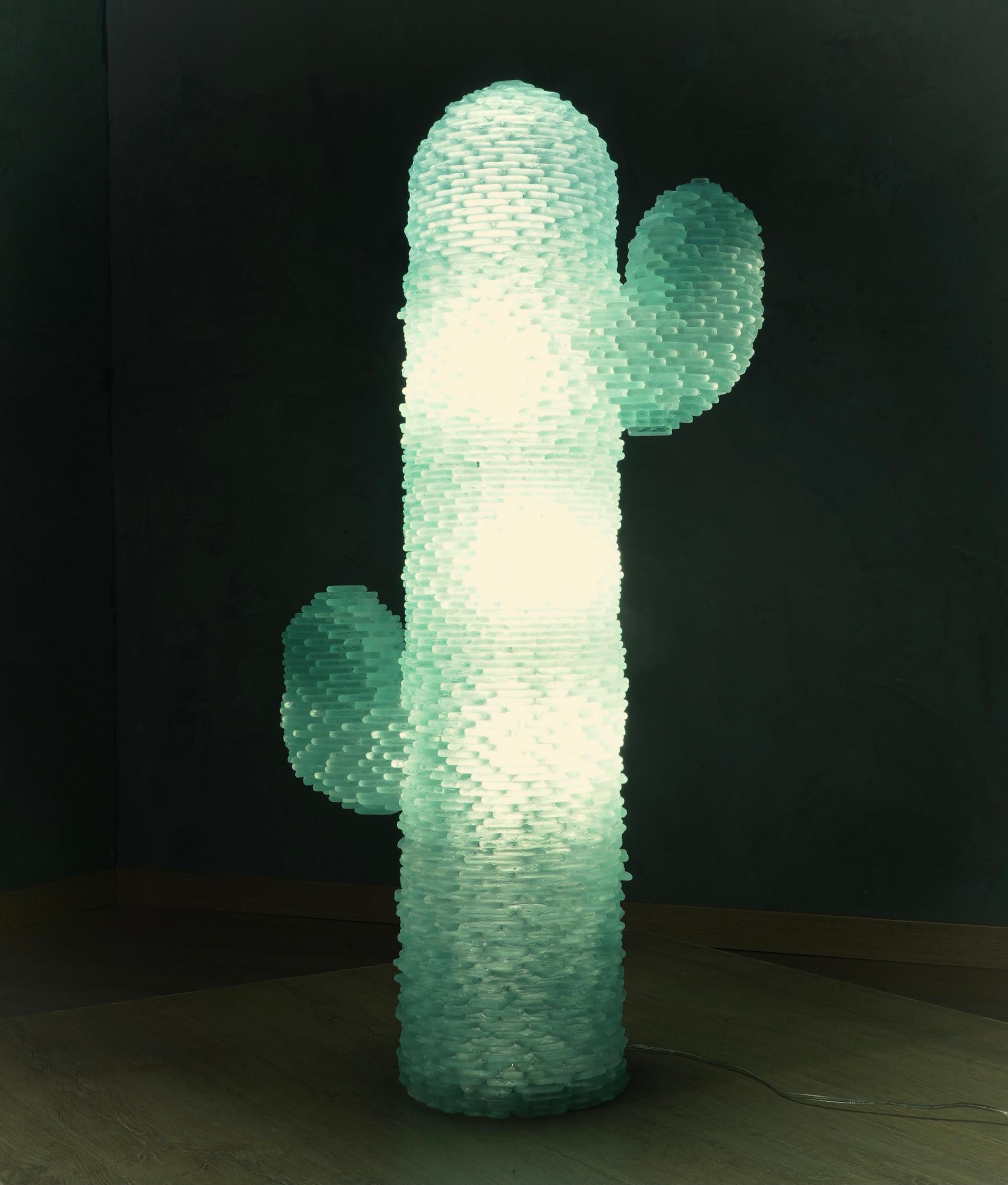 Mid-Century Modern Lampadaire rond en verre d'art de Murano Cactus de couleur vert eau, 1970 en vente