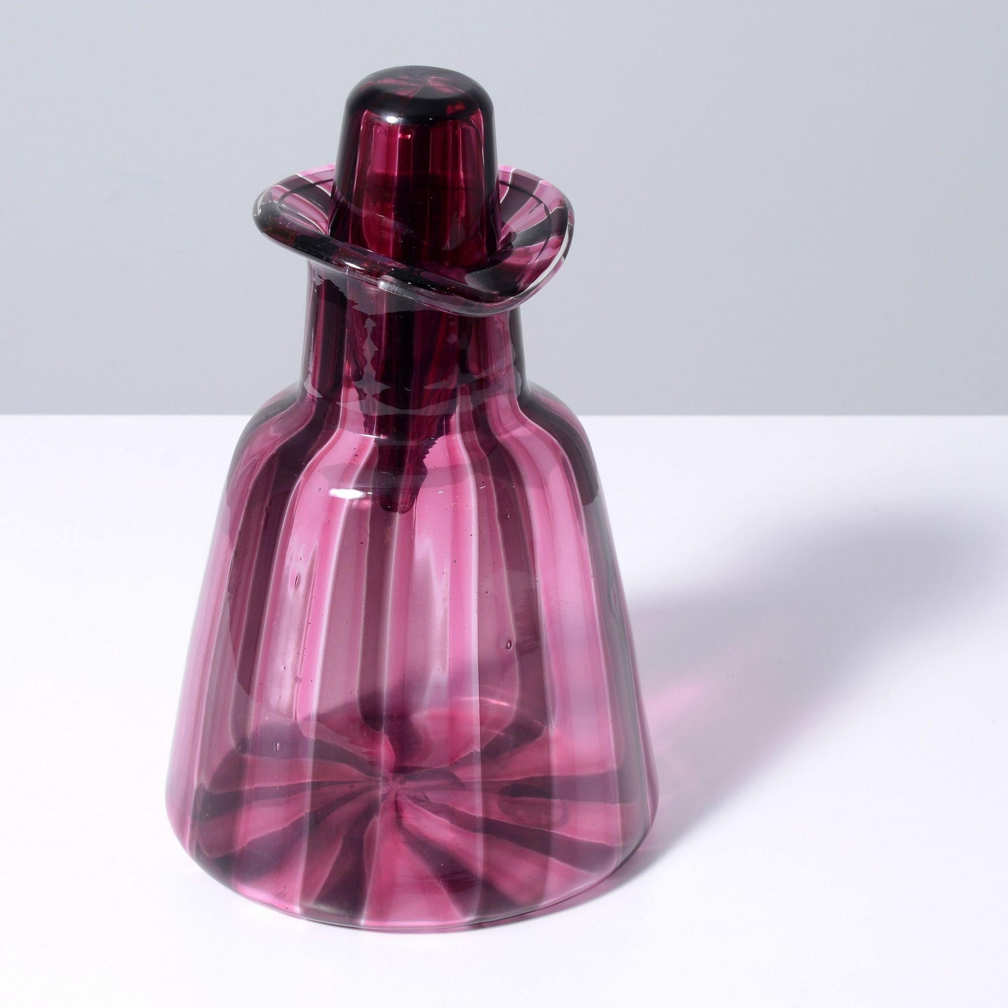 XX secolo Bottiglia / Decanter CANNE a FACE di Murano Attribuito a Fulvio Bianconi in vendita
