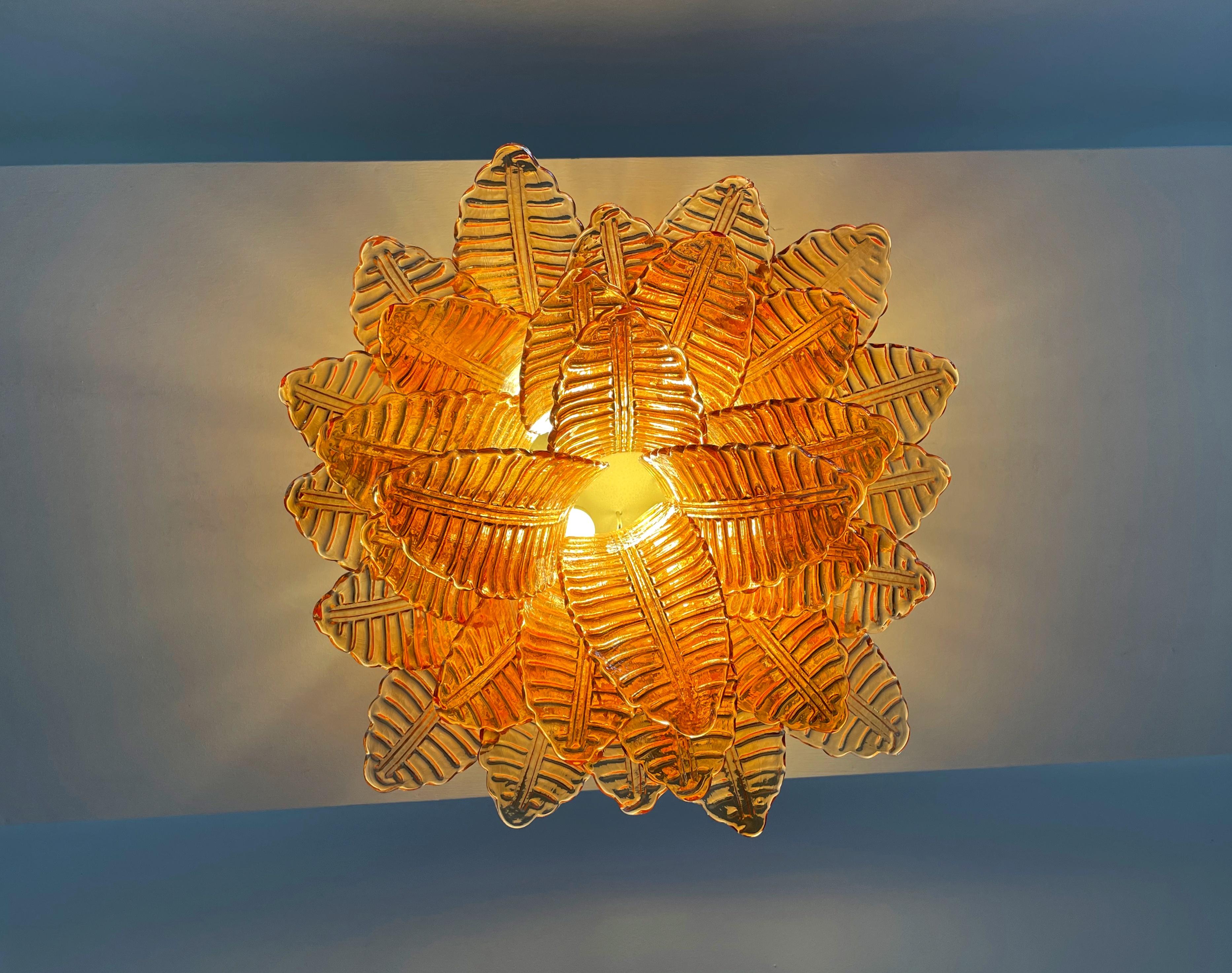 Murano ceiling lamp – 32  amber felci glasses in vendita 5