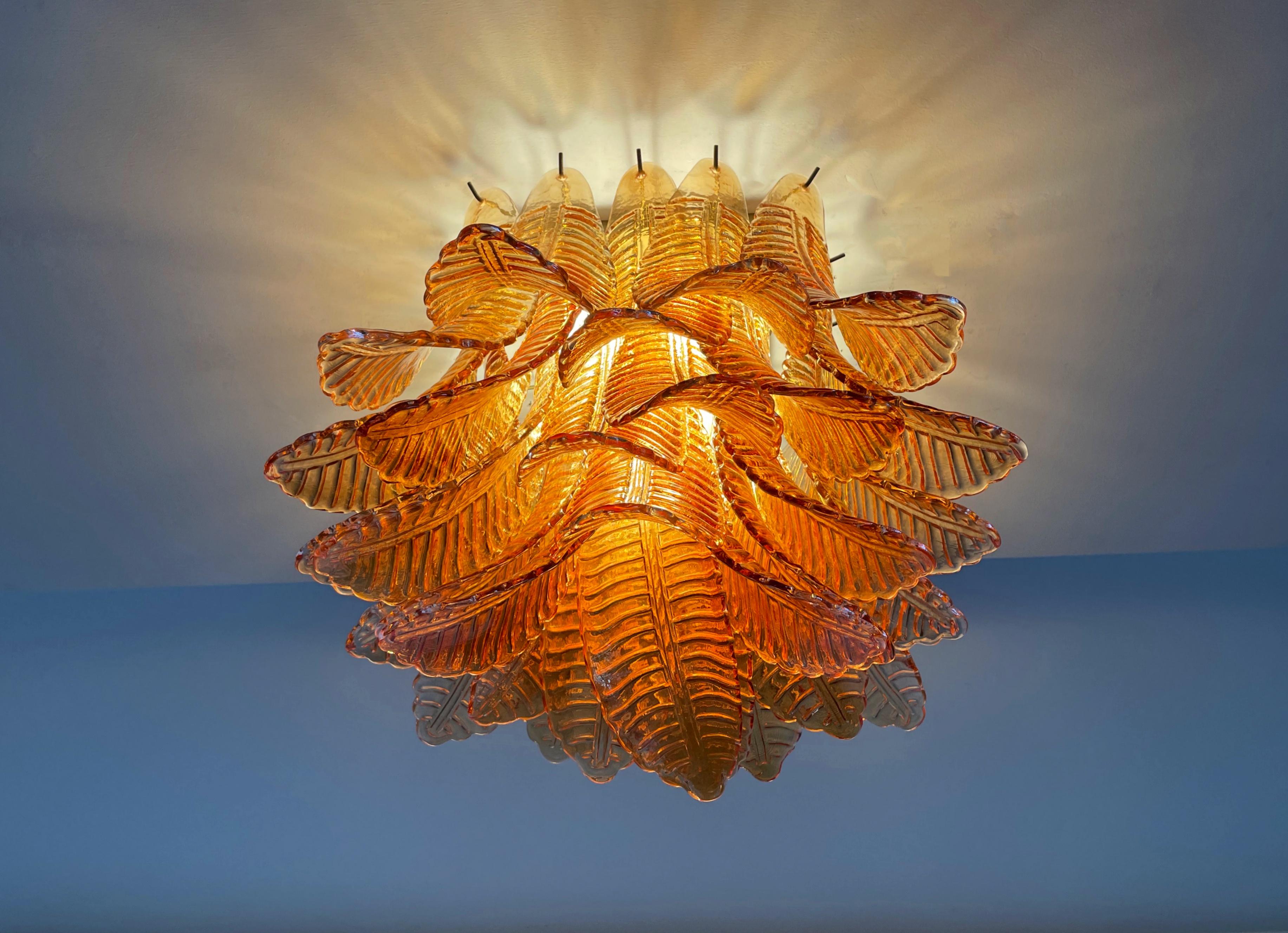 Murano ceiling lamp – 32  amber felci glasses in vendita 6