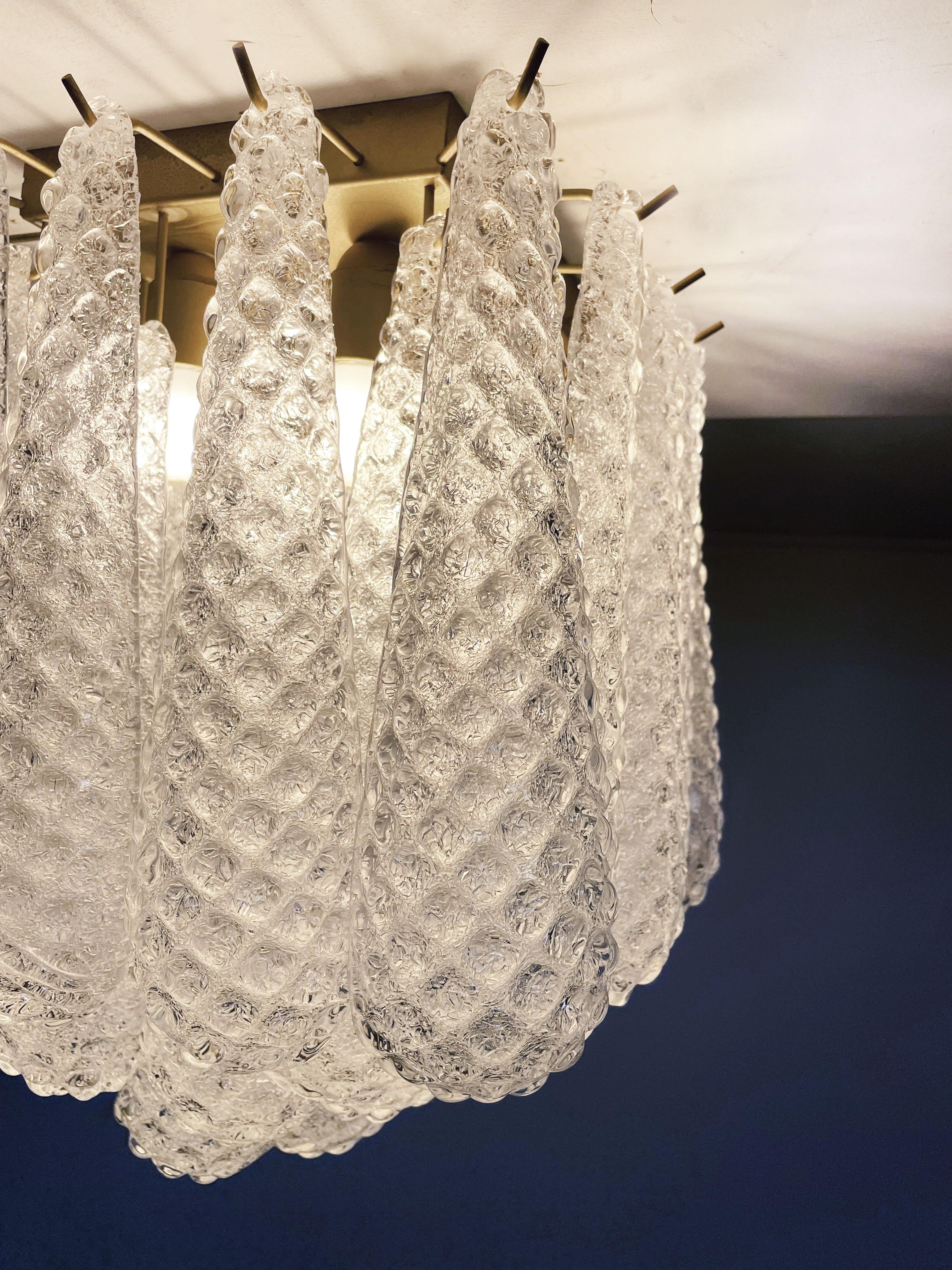 Plafonnier de Murano, 32 gouttes de verre transparent  ptales en vente 8