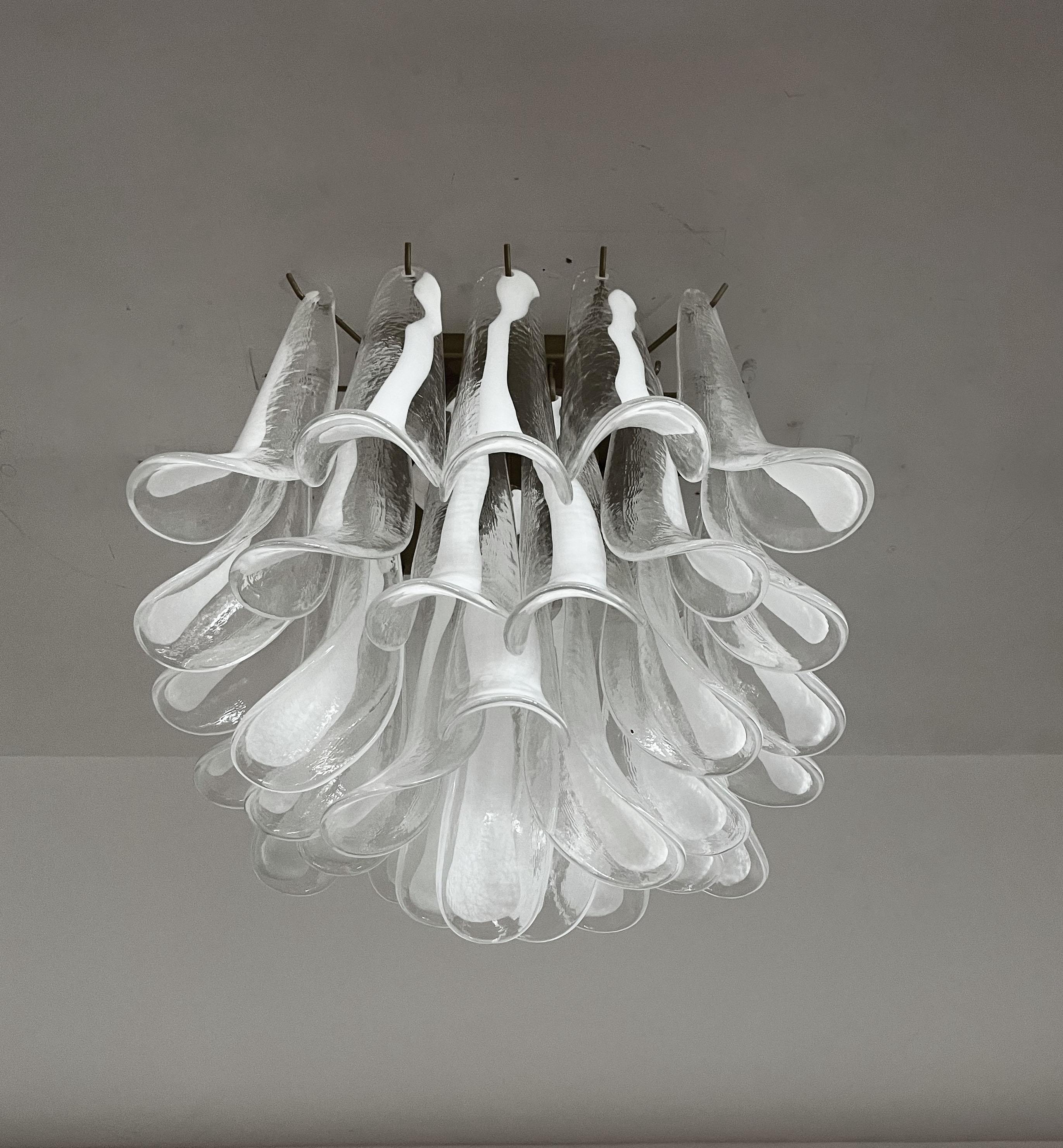 Murano Ceiling Lamp, 32 Lattimo and Clear Glass Petals For Sale 6