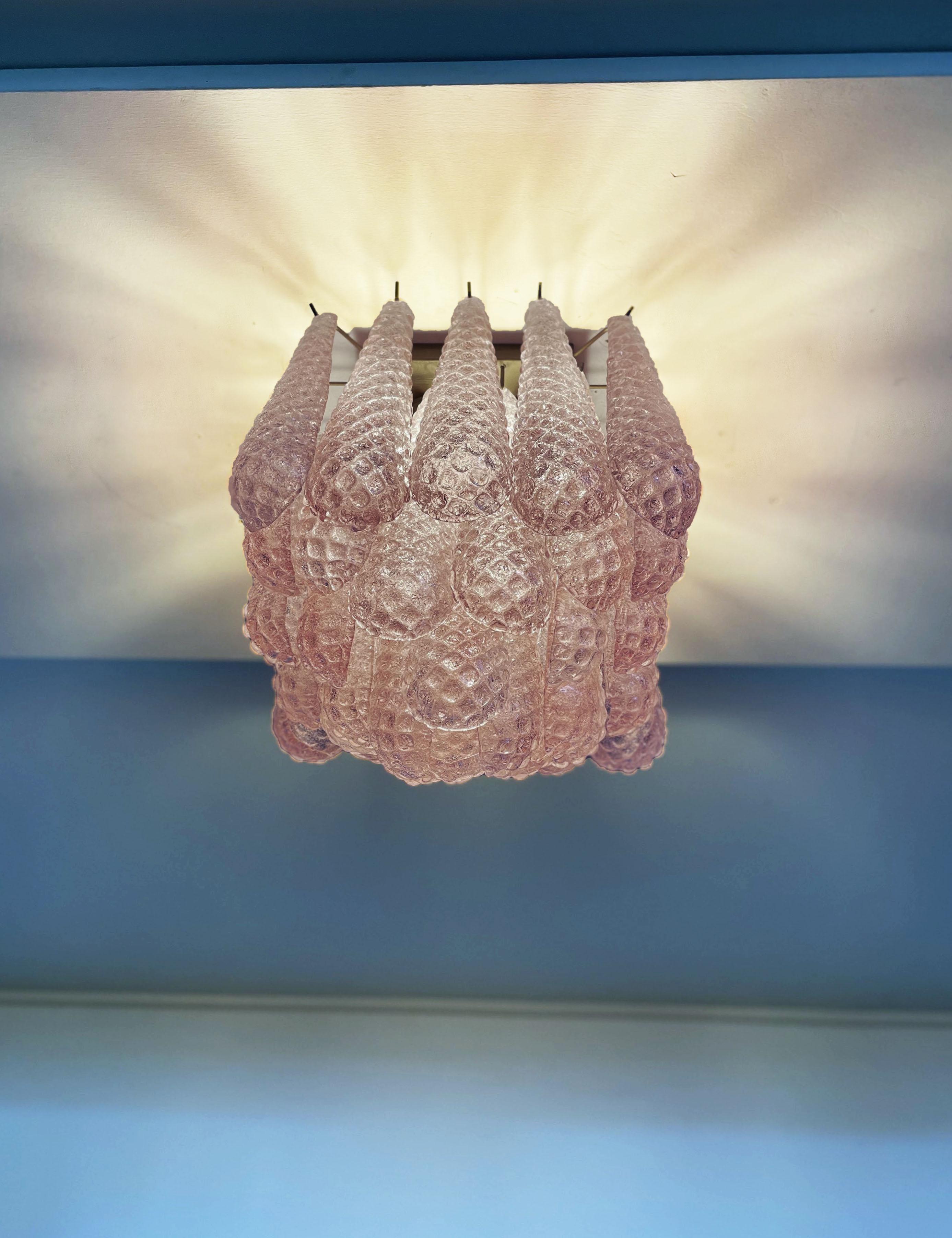 Murano ceiling lamp - 32 pink glass petal drops For Sale 4
