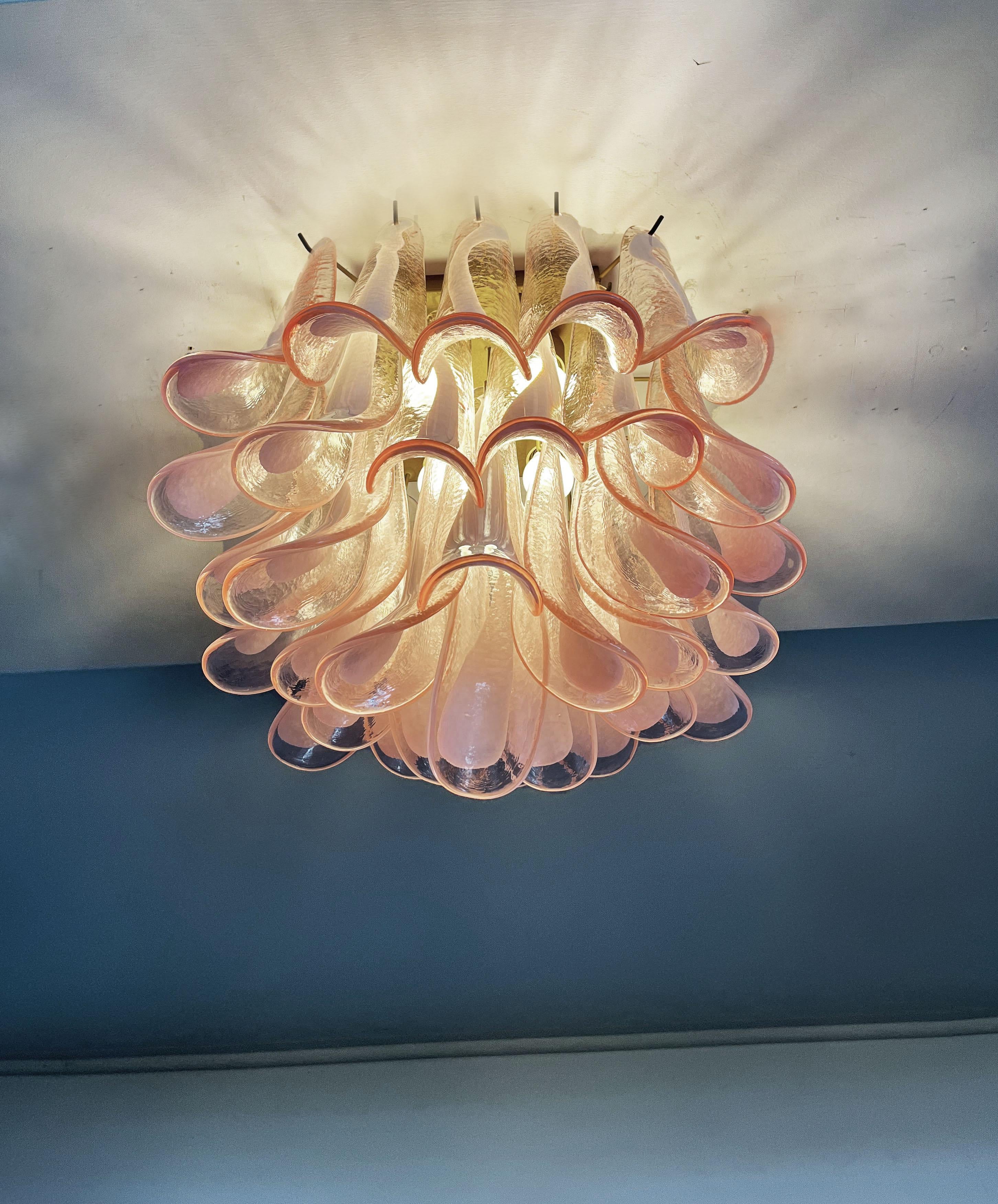 Murano ceiling lamp - 32 PINK glass petals For Sale 3