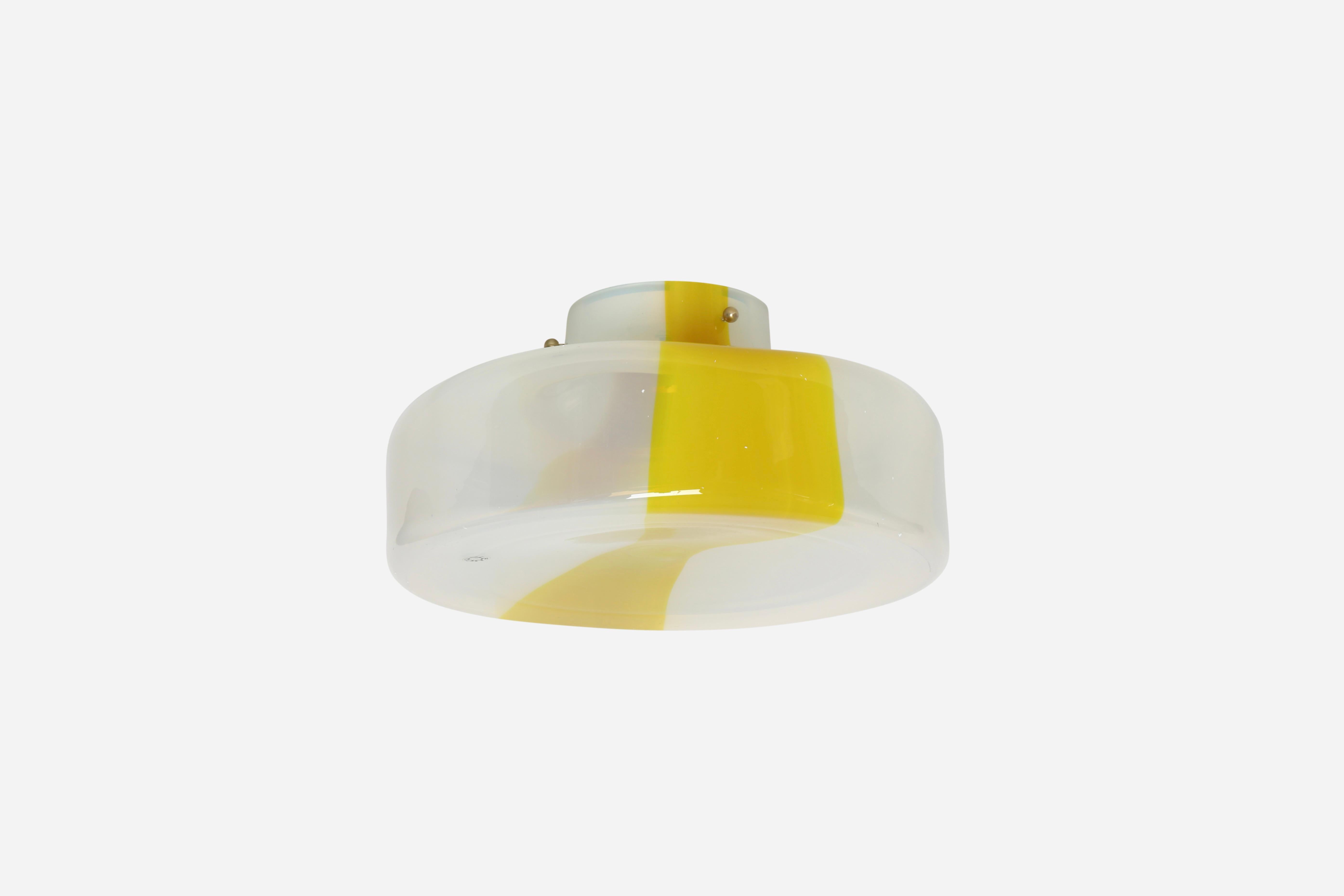 Plafoniera in vetro di Murano di Roberto Pamio per Leucos.
Realizzato in Italia negli anni '70
Accoglie 1 lampadina con base Edison.
Ricablaggio USA GRATUITO su richiesta.

Siamo orgogliosi di riportare gli impianti vintage al loro pieno