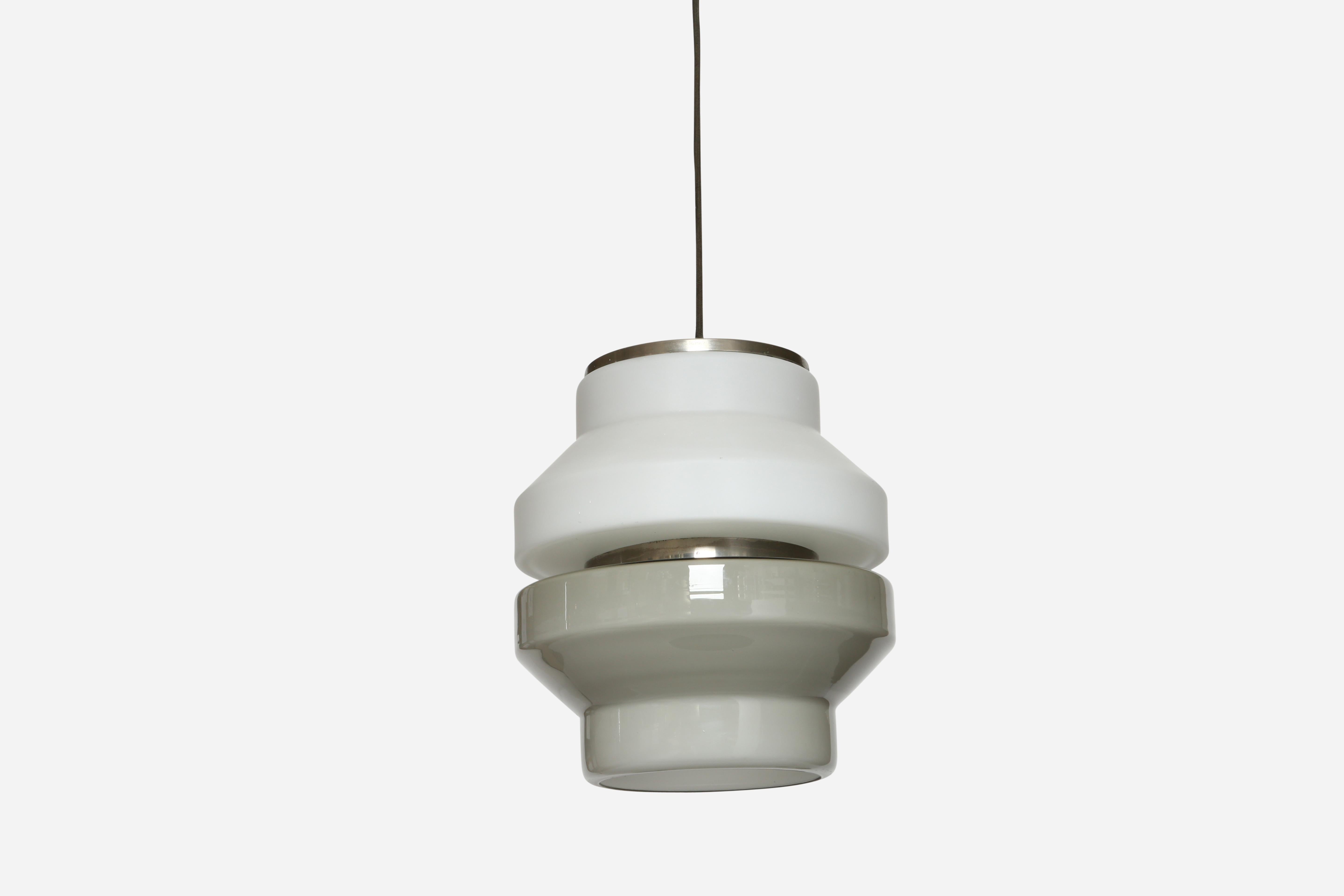 Murano glass ceiling pendant by Vistosi, attributed
Two tone Murano glass in grey and white
Takes one medium base bulb.
Complimentary US rewiring upon request
Measures : Height of the glass is 13 inches.
Overall drop is adjustable, cord can be made