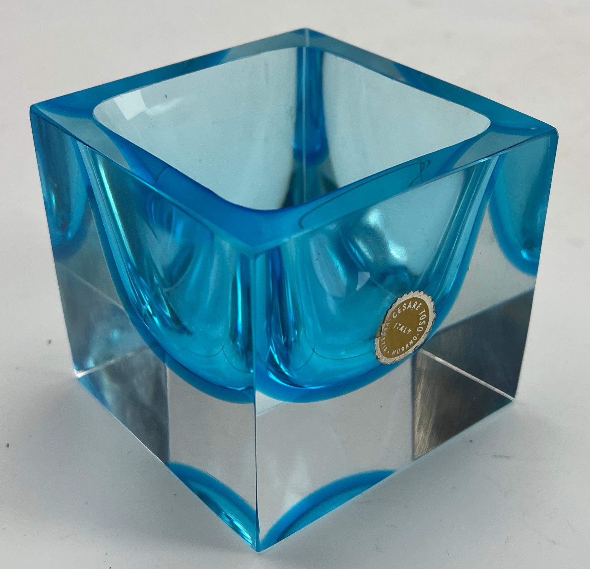 Murano Cesare Toso Label Block Vase with  light blue Core In Good Condition For Sale In Verviers, BE