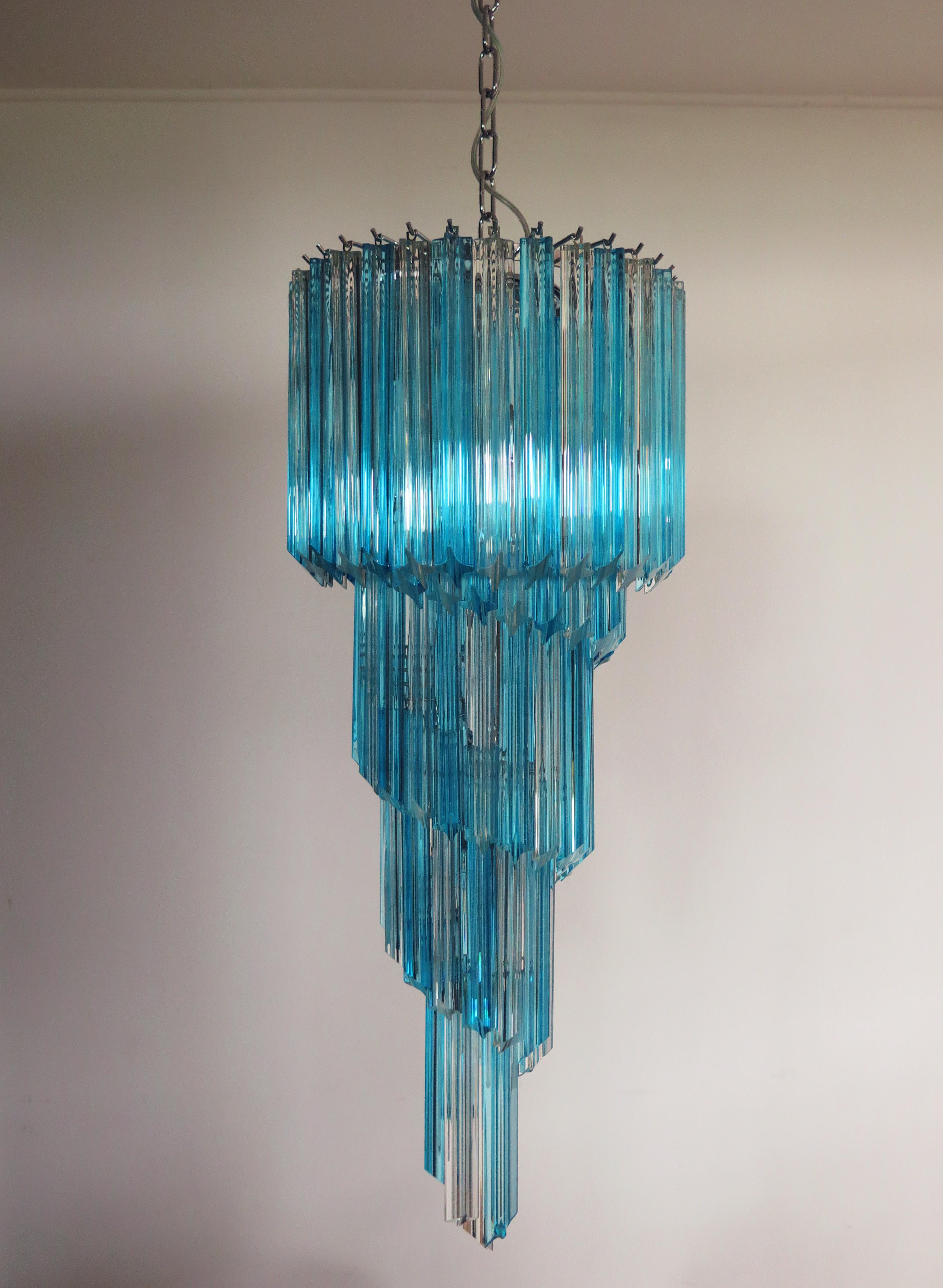 Mid-Century Modern Murano chandelier 86 transparent and blue quadriedri prism For Sale