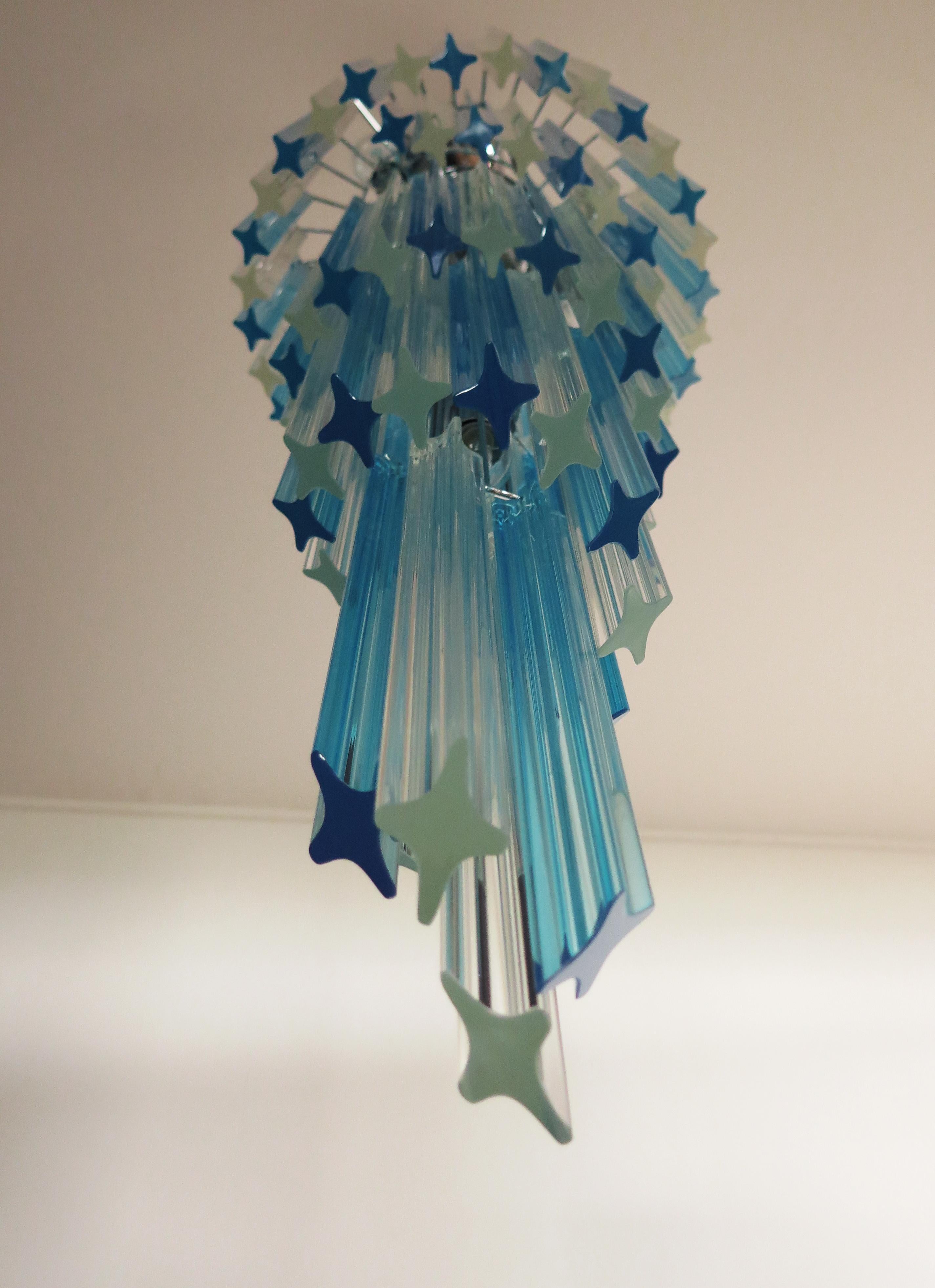 Murano chandelier 86 transparent and blue quadriedri prism In Good Condition For Sale In Gaiarine Frazione Francenigo (TV), IT