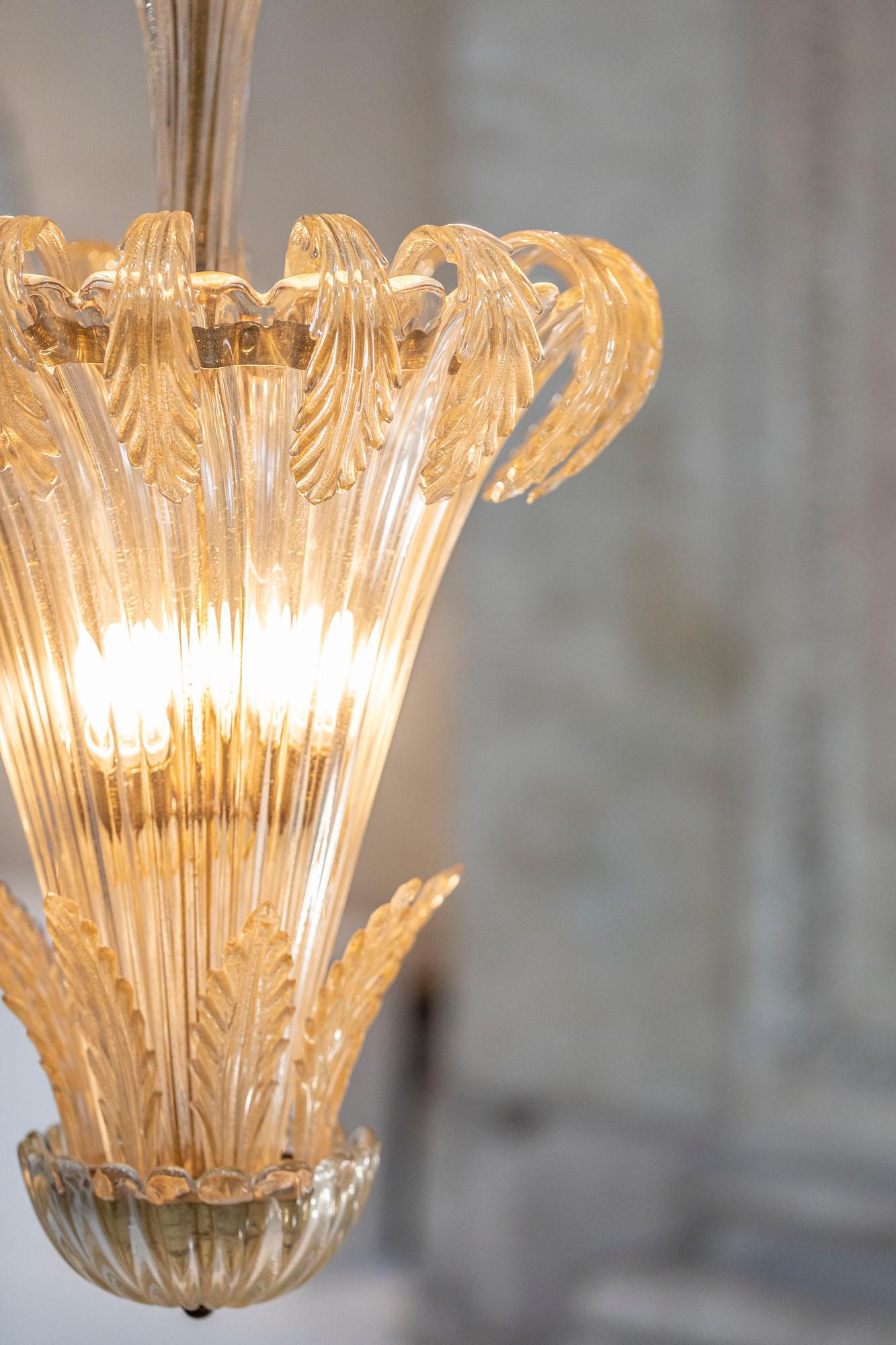 Murano Chandelier Attributed to Seguso In Excellent Condition For Sale In Piacenza, Italy