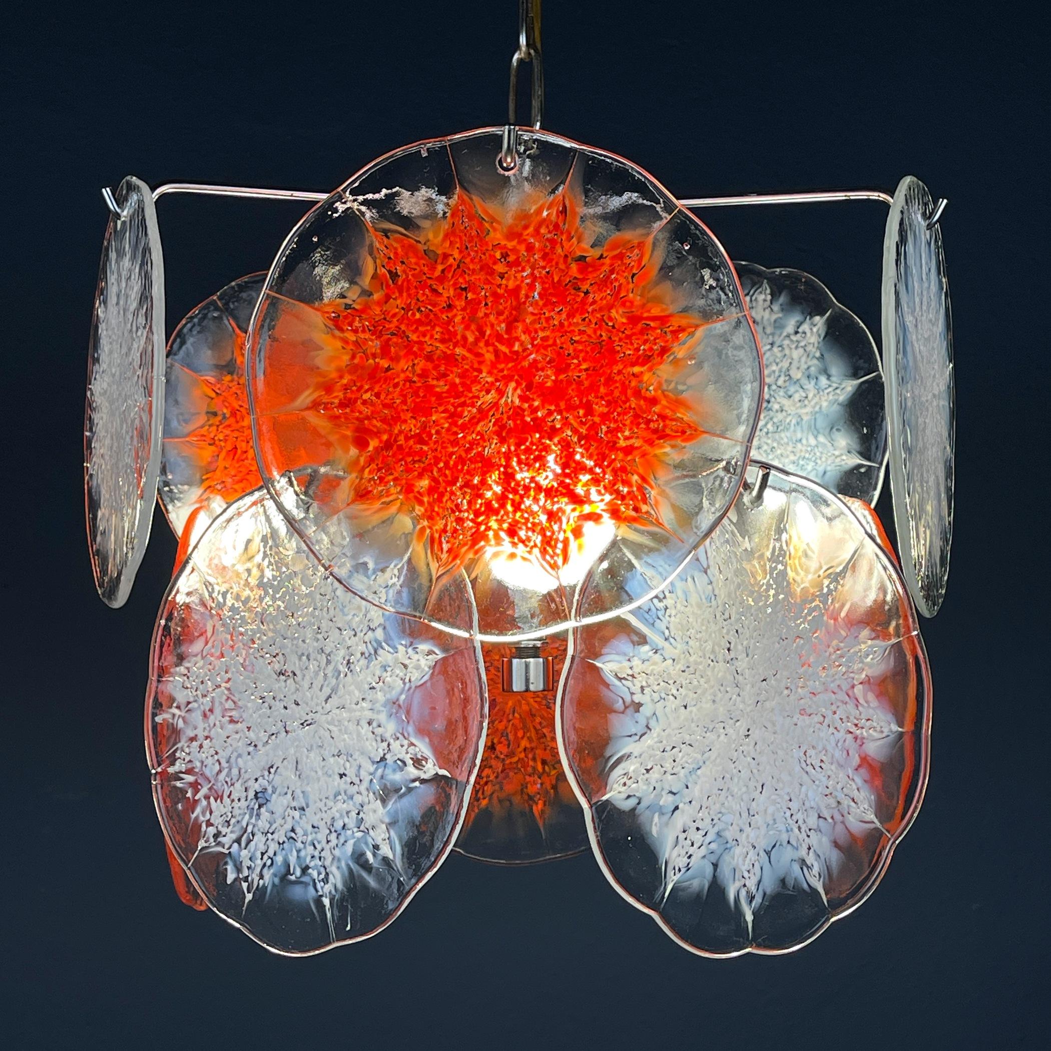 This stunning original Murano glass chandelier by Gino Vistosi is a true work of art and a wonderful piece for your home. The pendant lamp is made on the island of Murano near Venice, Italy, the world's most famous village and glassmaking community.