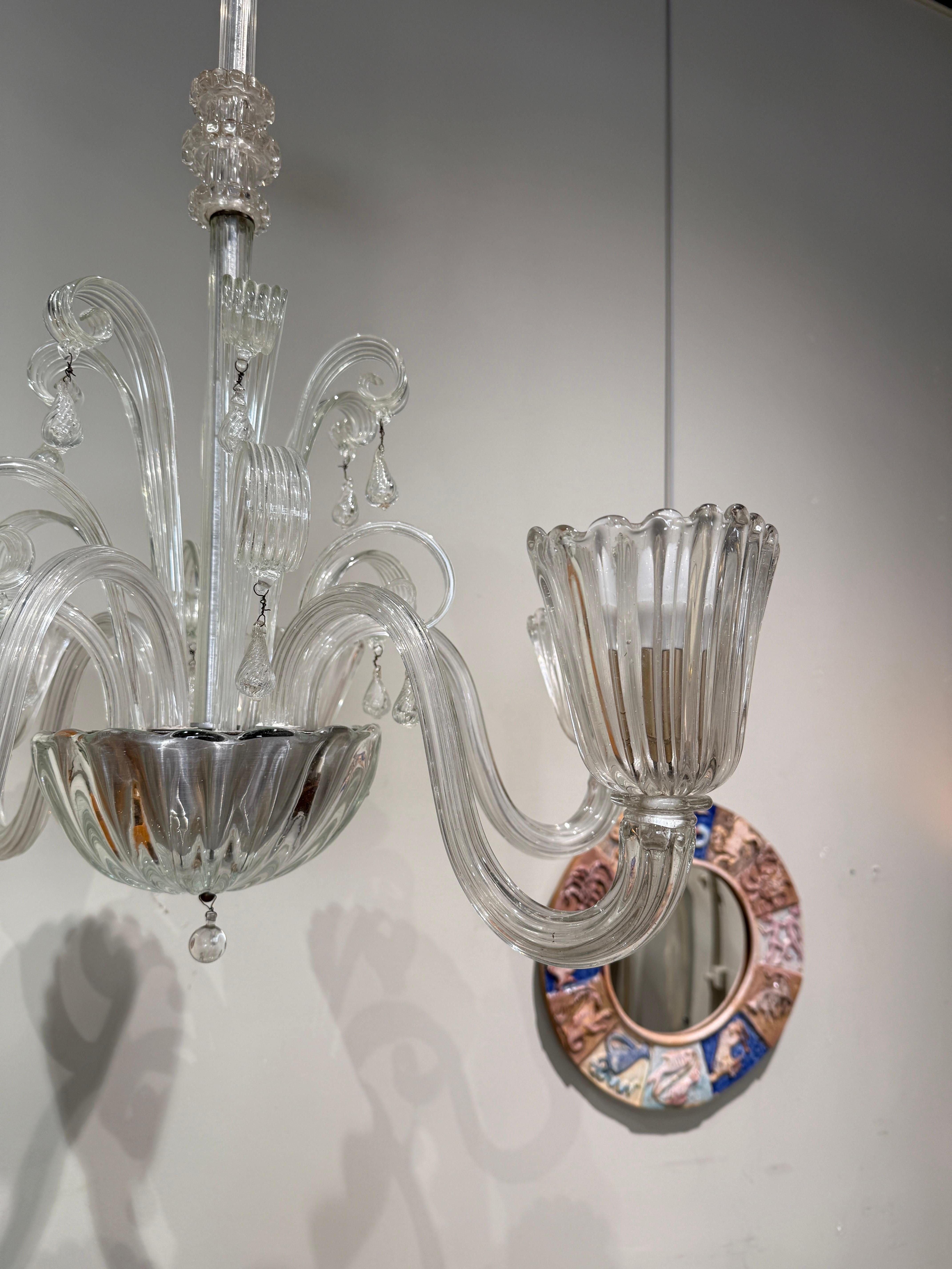 Elegant 6 lights glass chandelier by Seguso Murano Venice Italy 
Beautiful vintage condition 