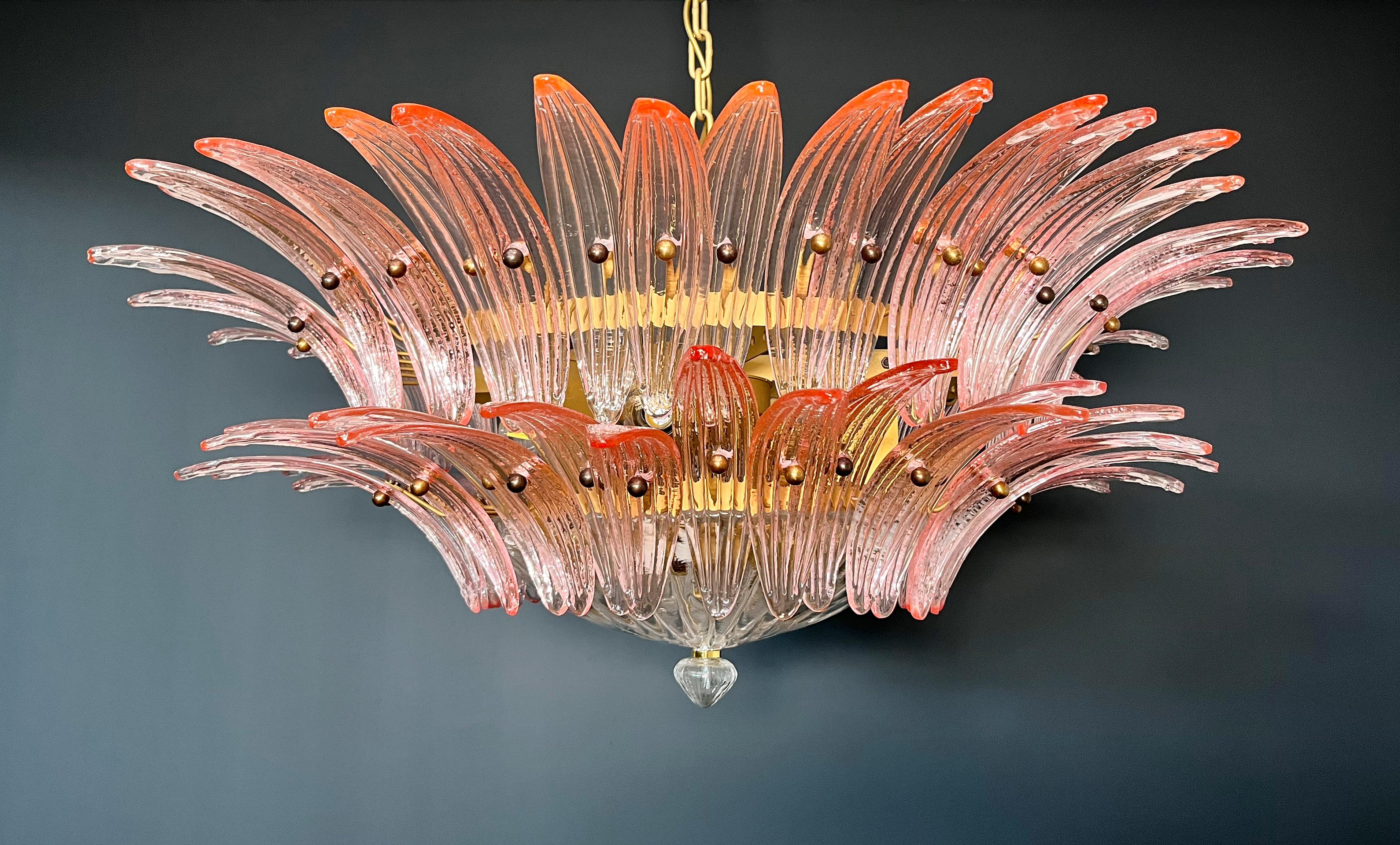 Murano Chandelier / ceiling light Original Palmette, two levels, 82 pink glasses In Good Condition In Gaiarine Frazione Francenigo (TV), IT