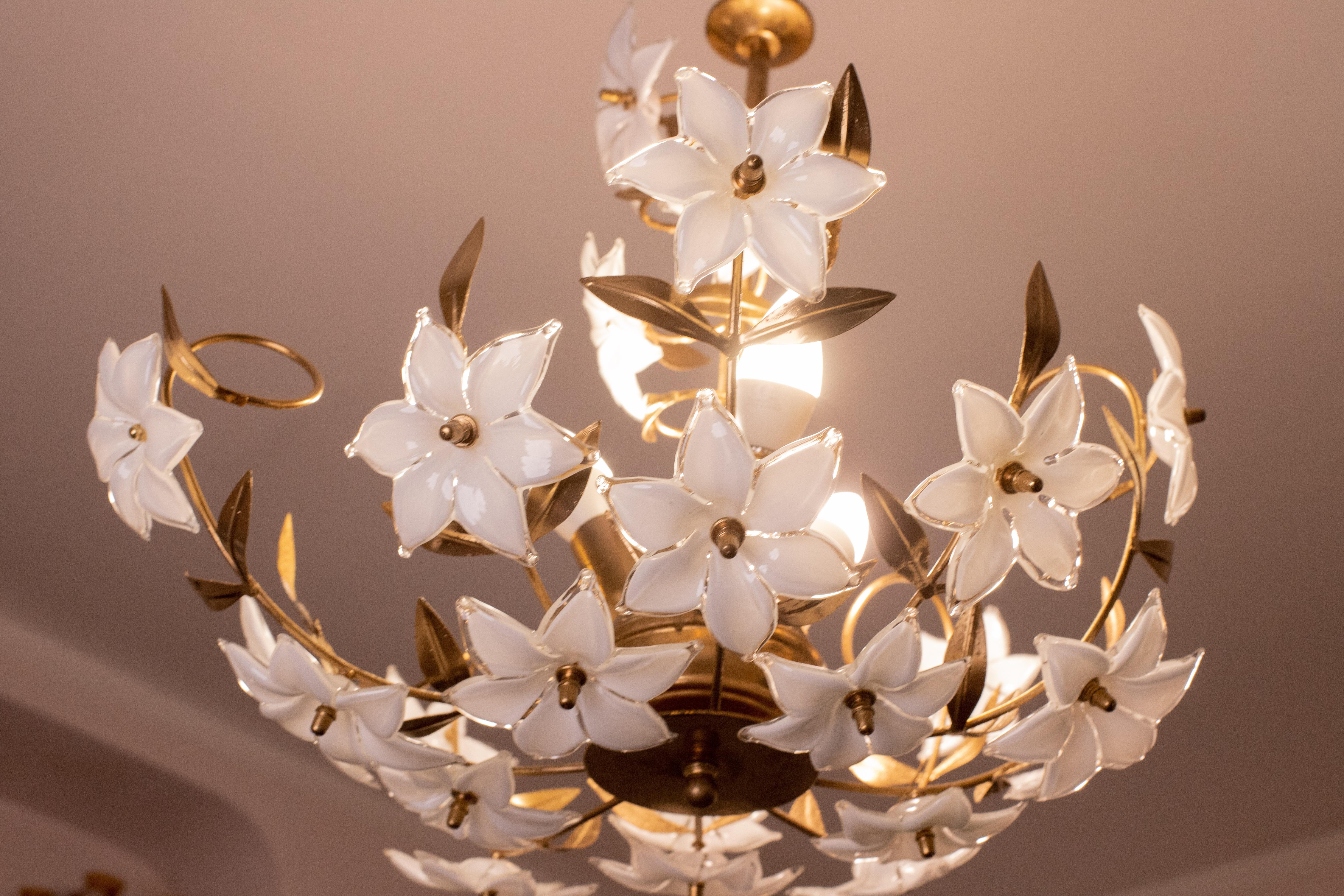 Murano Chandelier Full of White Flowers, 1970s 12