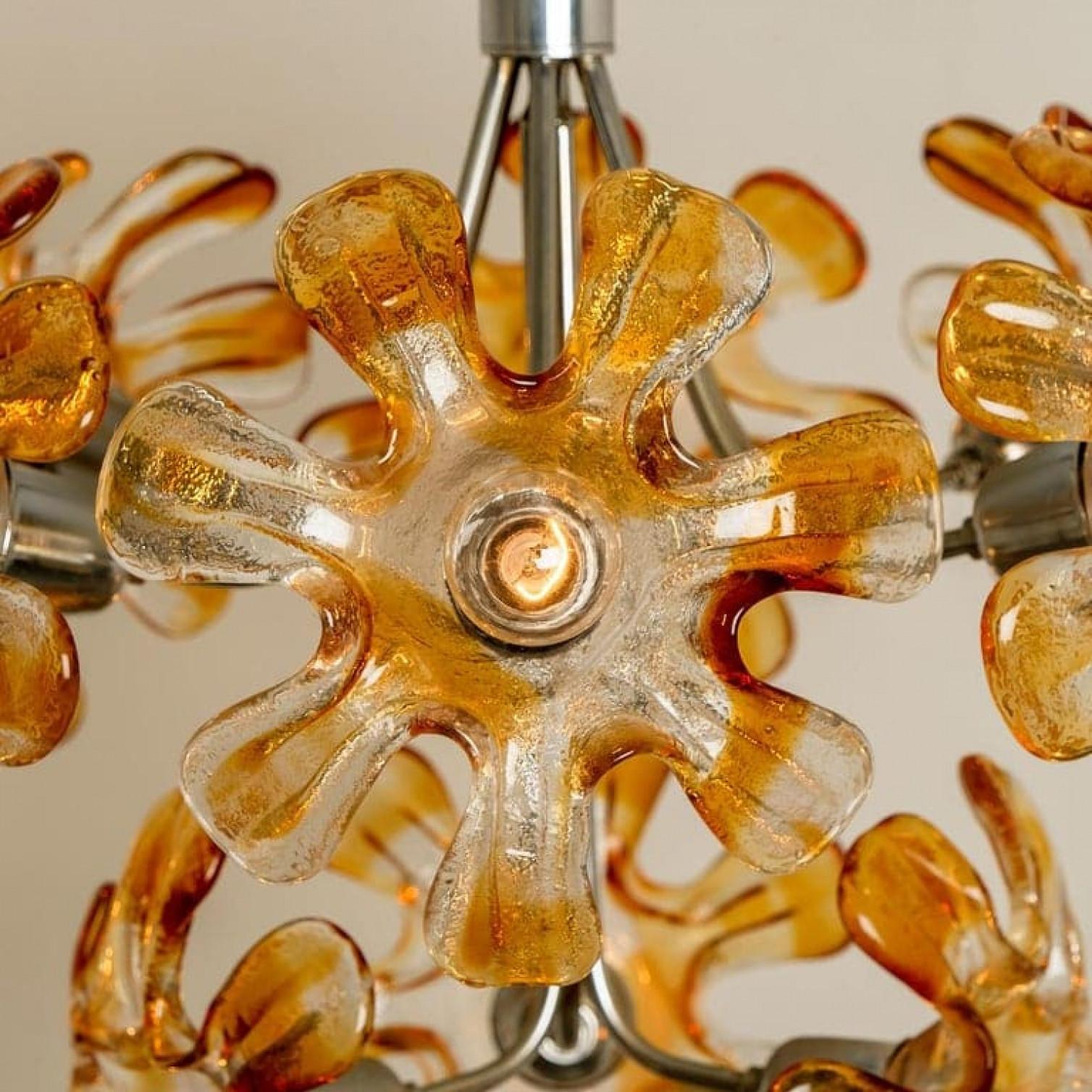 Lustre de Murano en verre de Murano transparent orange, chrome, par Mazzega, années 1960 en vente 9
