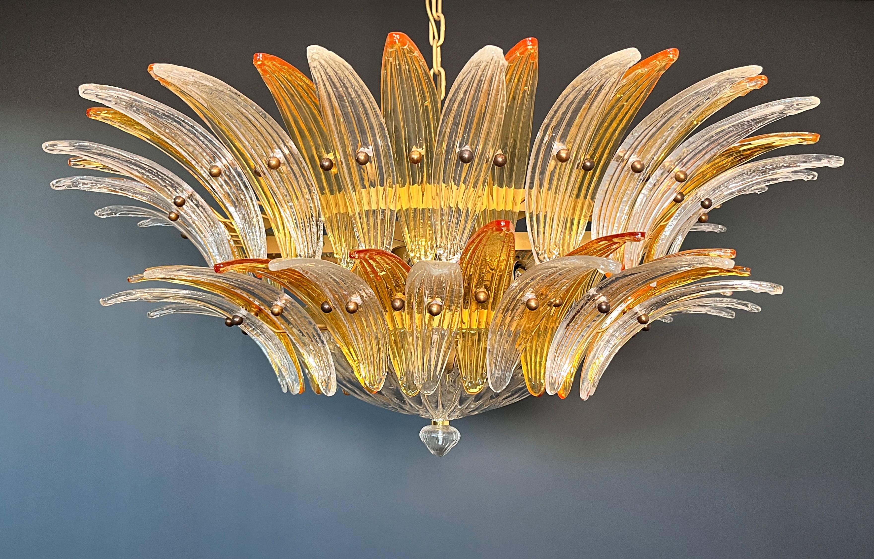 20th Century Murano Chandelier Original Palmette, two levels, 82 amber and clear glasses in vendita