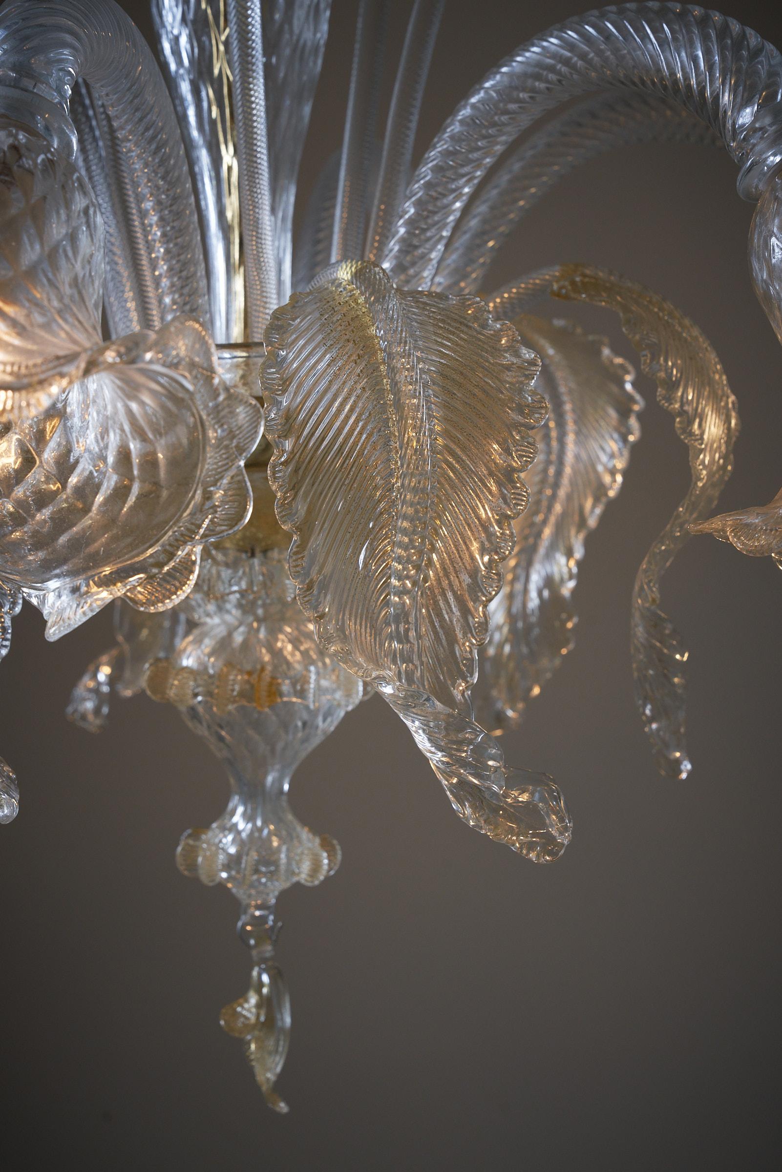 XX secolo Lampadario di Murano con fiori a 6 bracci in vendita