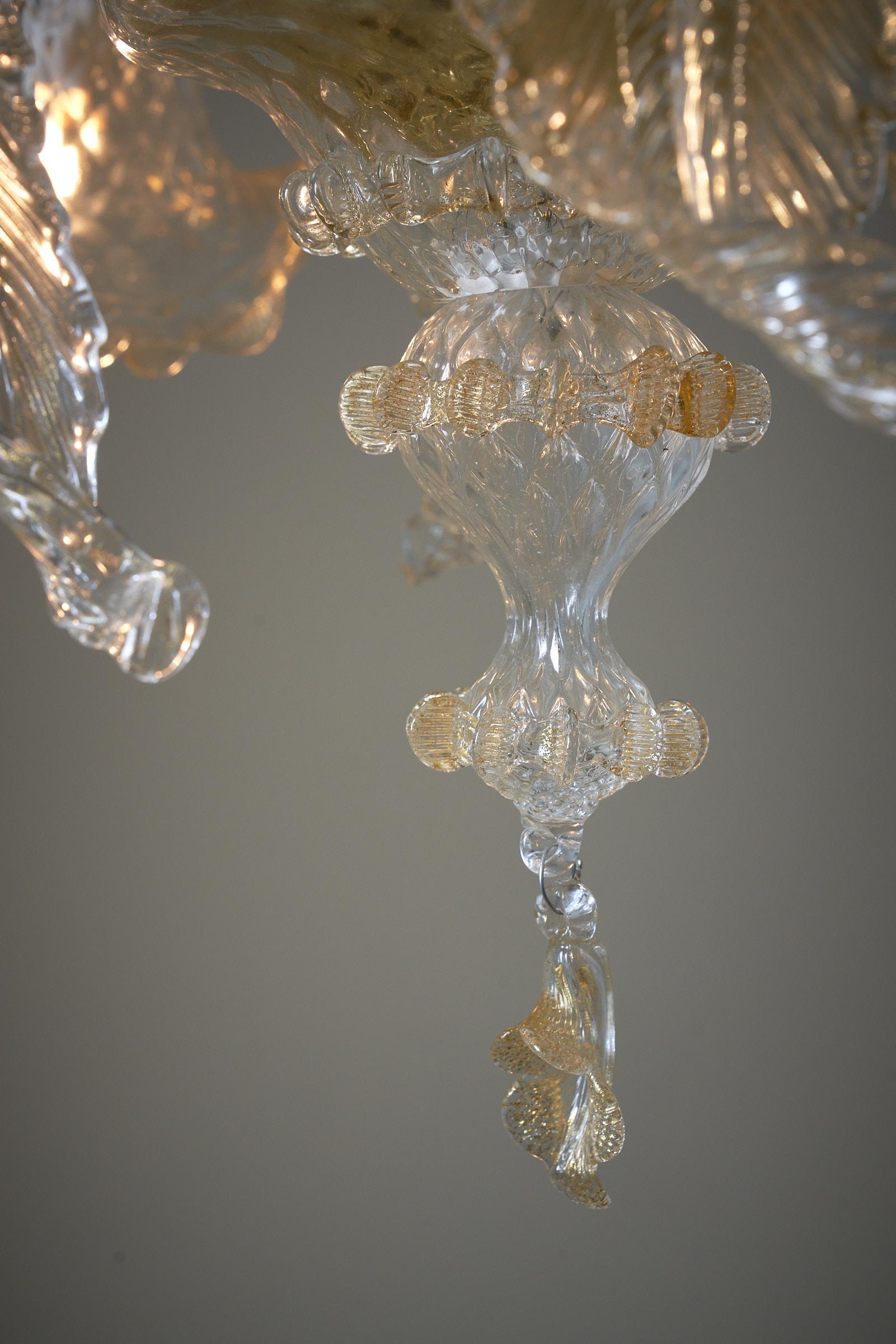 Murano Chandelier with Flowers with 6arms  For Sale 1