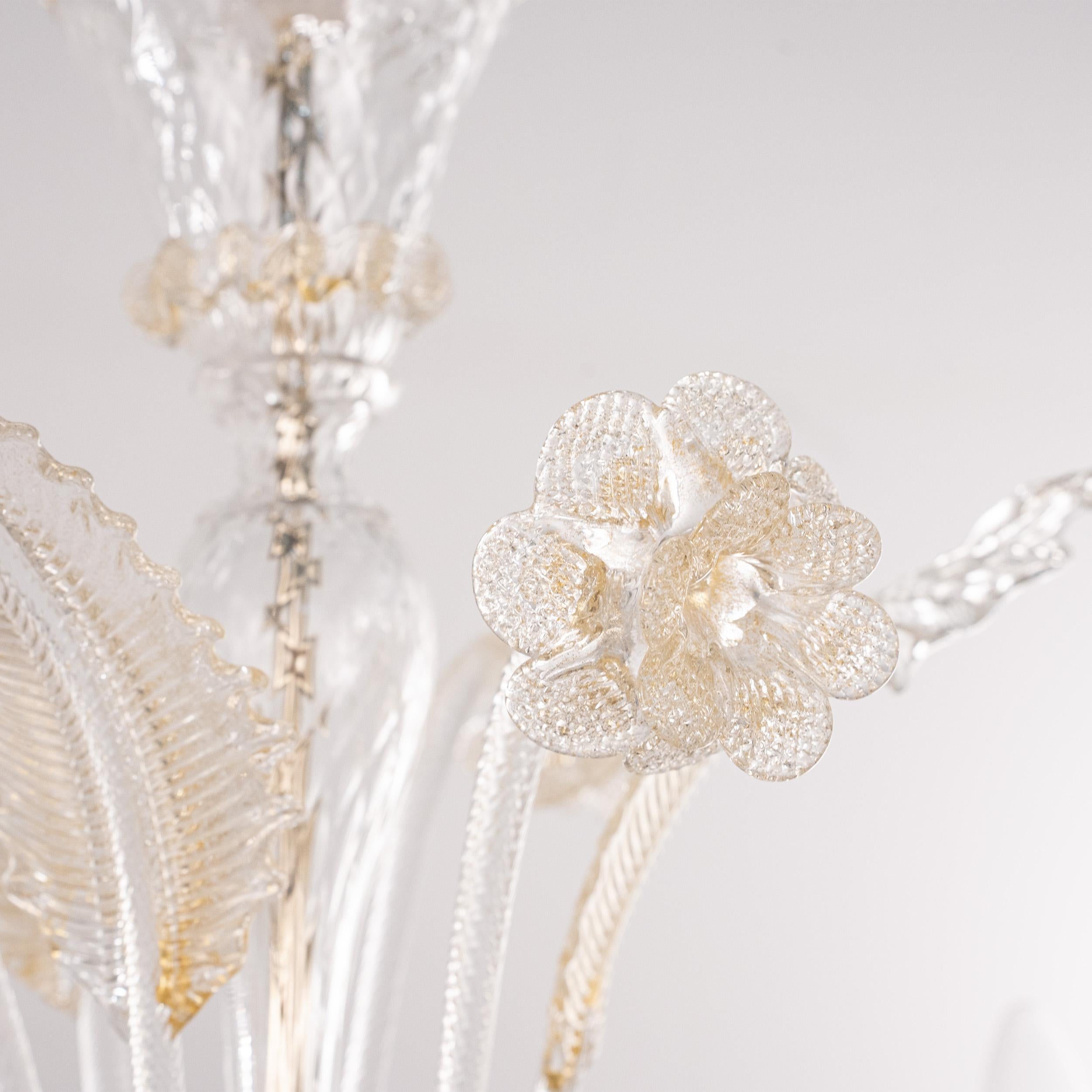 20ième siècle Lustre 4 lumières en verre clair et doré de Murano, Vintage Made in Italy en stock en vente