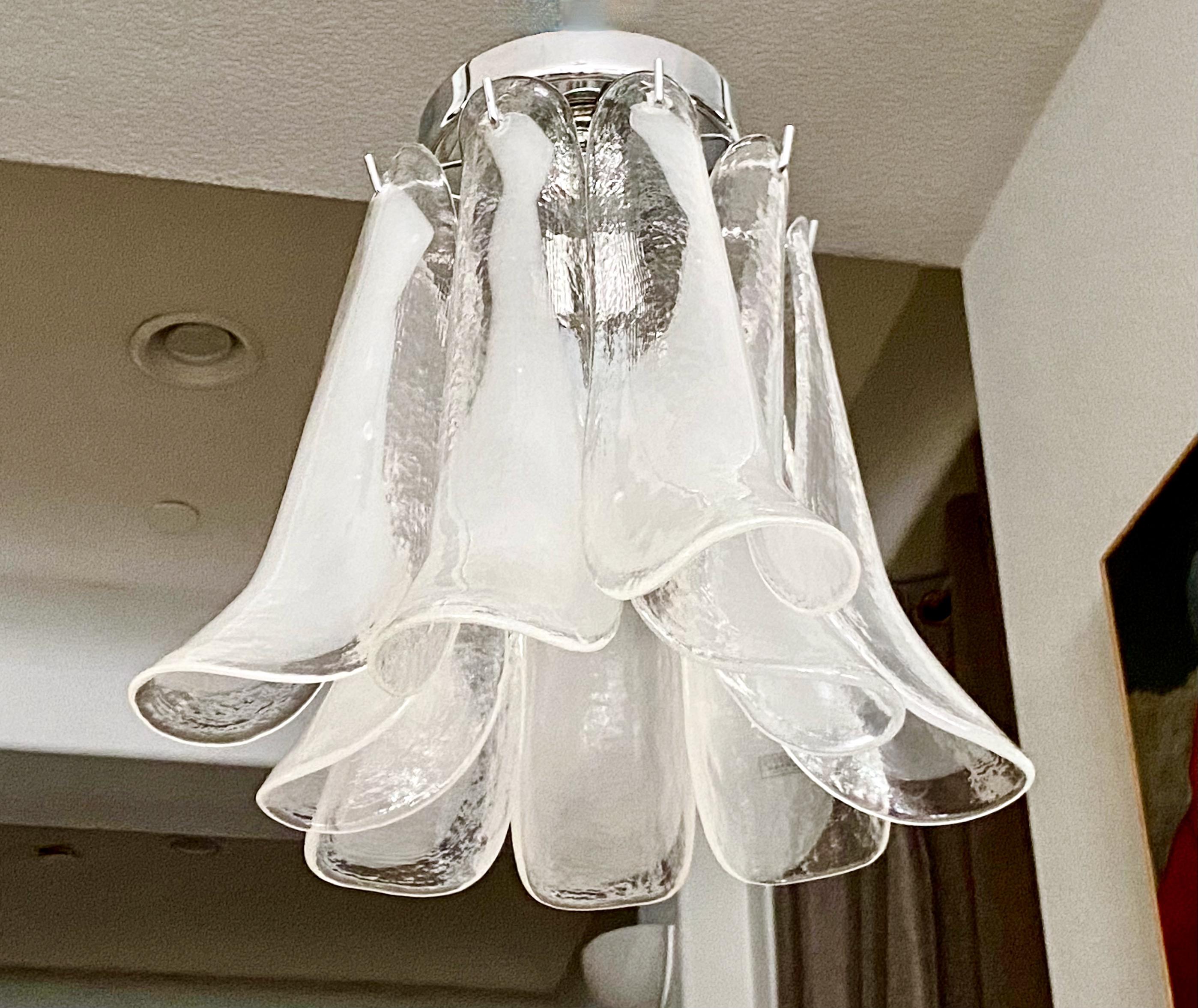 Murano Clear White Petal Glass Flush Mount Hall Light In Good Condition For Sale In Palm Springs, CA