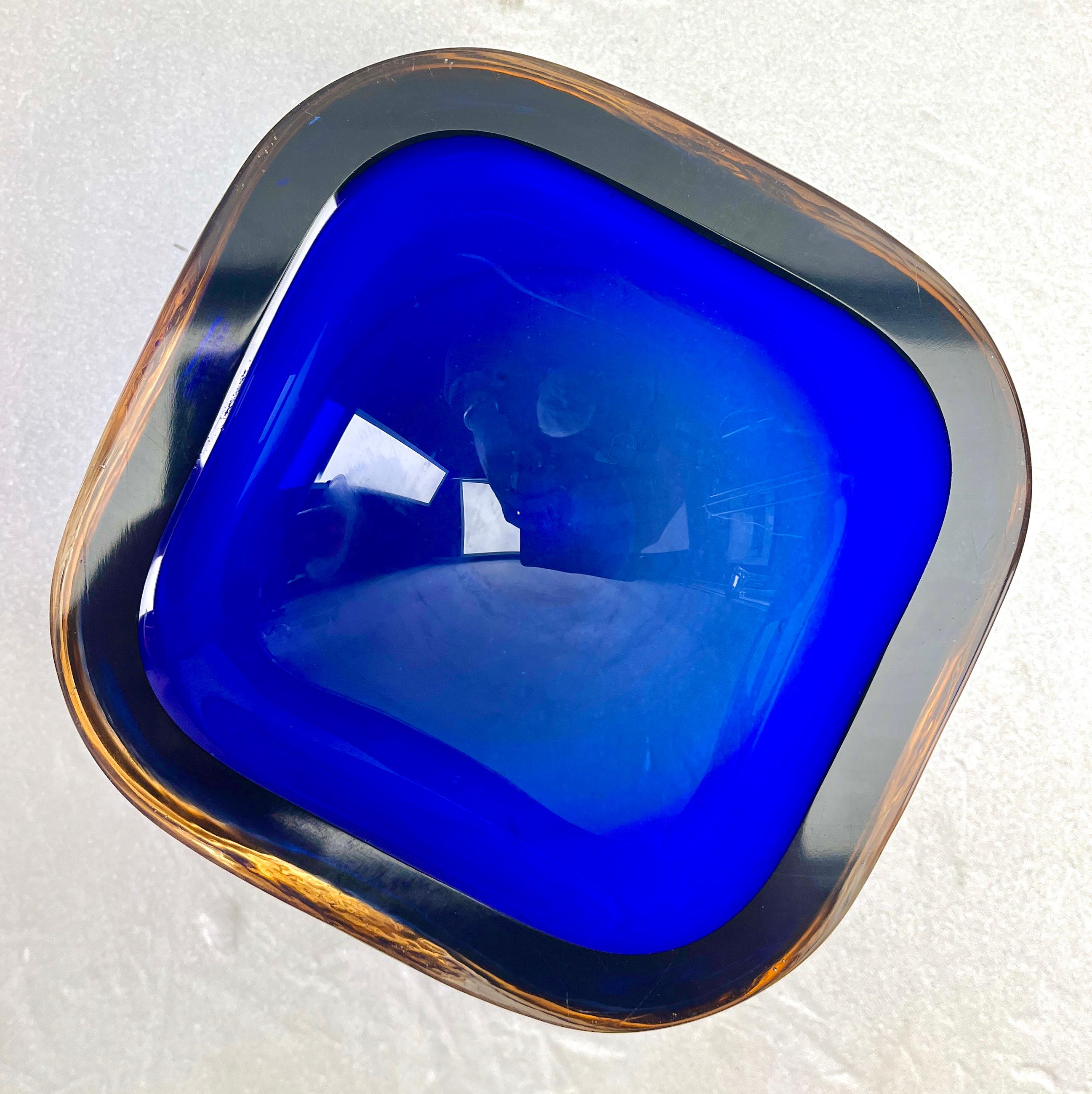 Mid-20th Century Murano Cobalt Glass Bowl Attributed to Flavio Poli for Seguso For Sale