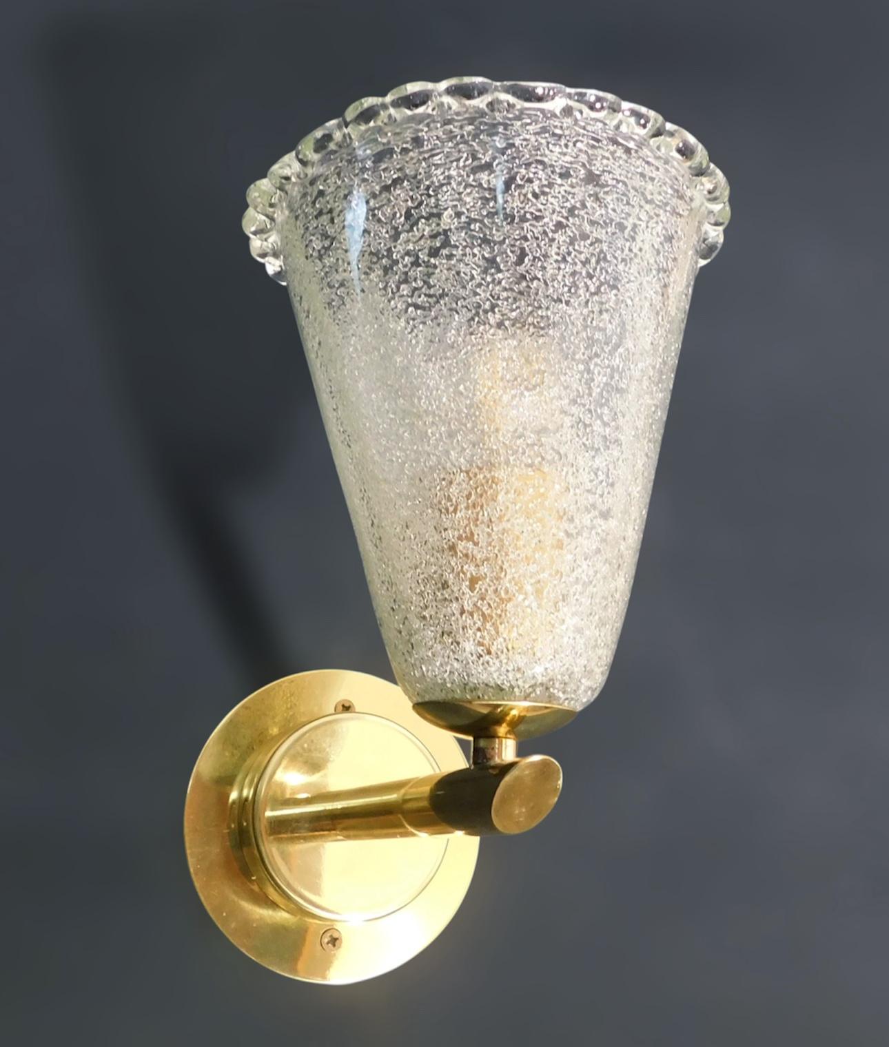 Lámpara de Murano con forma de cono de Barovier e Toso, 3 Disponibles Italiano en venta