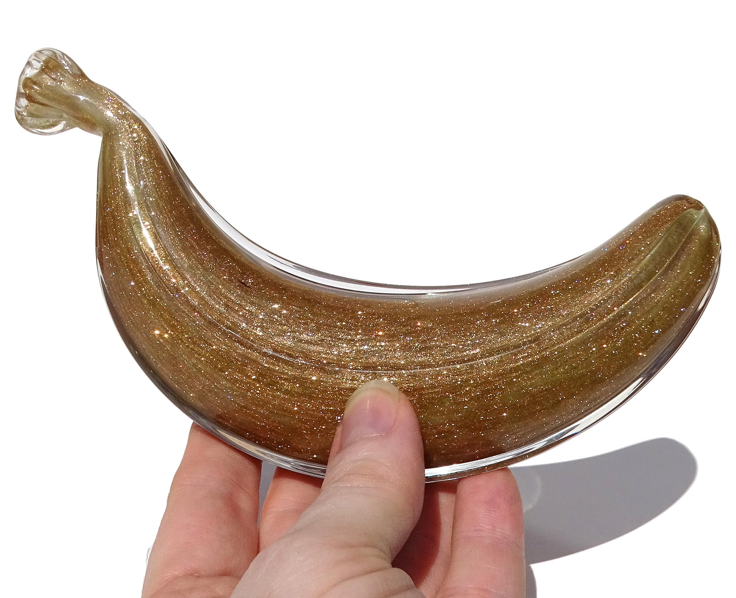 Vetro Scultura in vetro artistico di Murano in rame e oro Pera Mela Banana Frutta in vendita