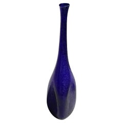 Botella de cristal corroído de Murano Azul cobalto Diseño italiano de mediados de siglo Seguso